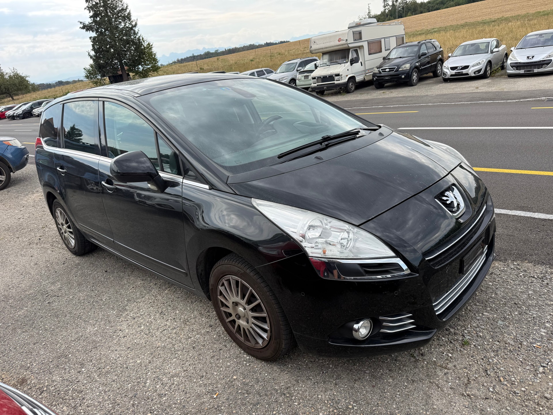 PEUGEOT 5008 1.6 16V T Sport Pack Automatic-image-1