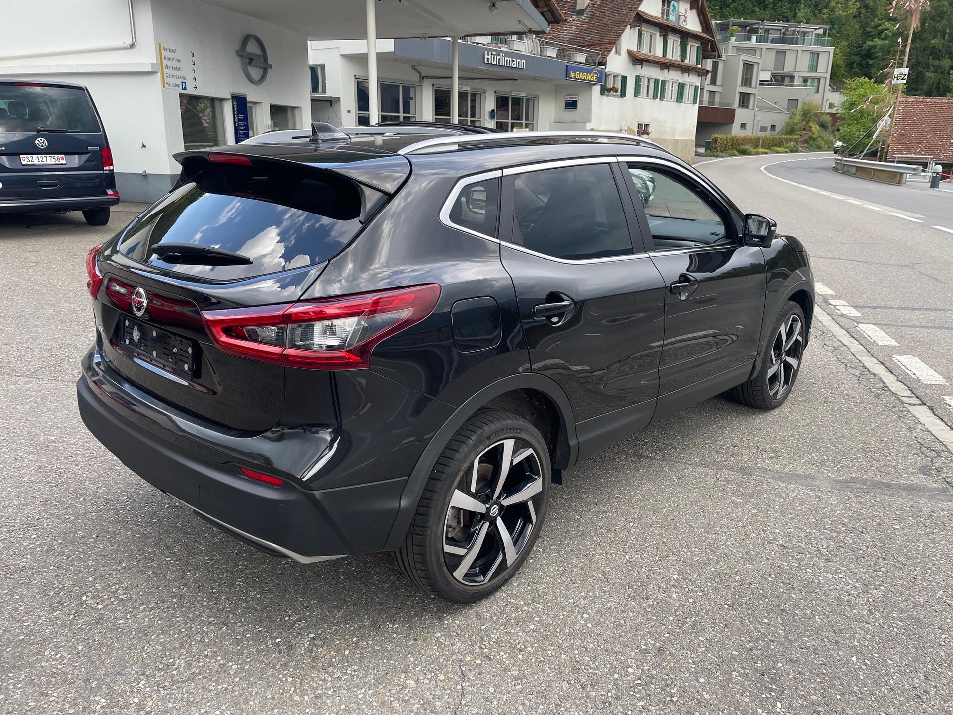 NISSAN Qashqai 1.3 DIG-T 160 Tekna-image-2