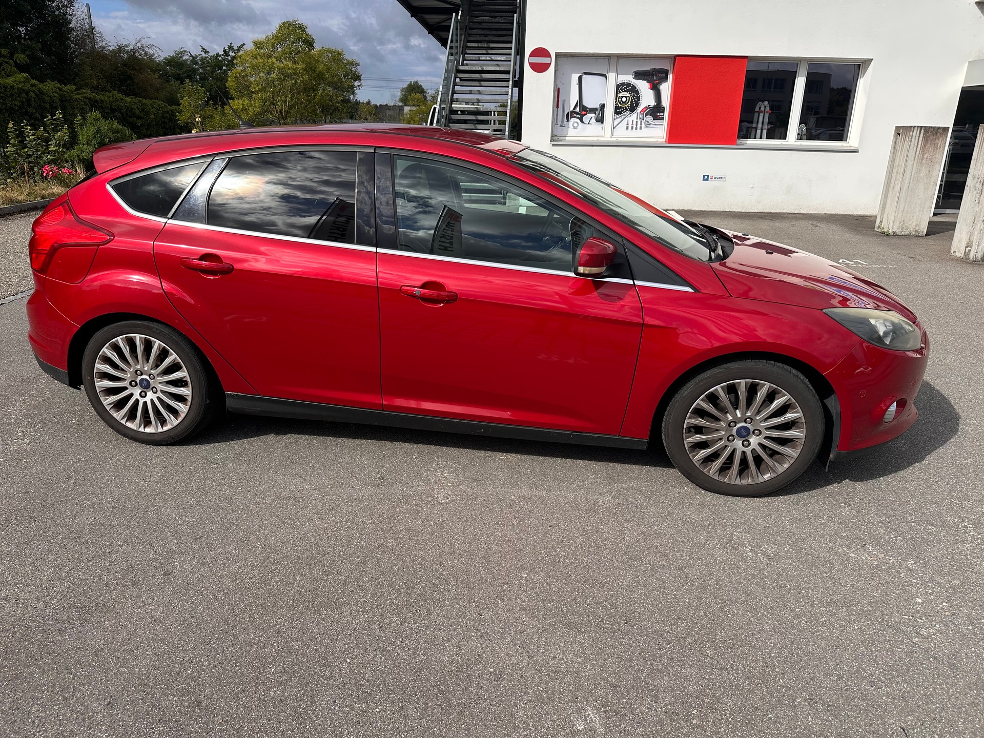 FORD Focus 1.6 SCTi Titanium-image-3