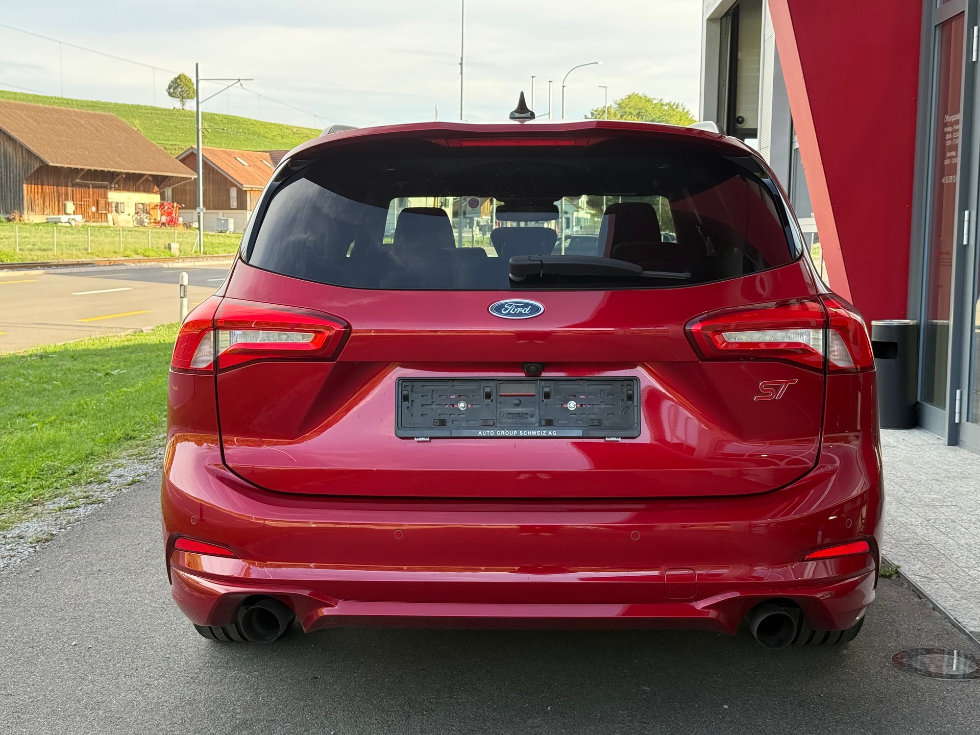 FORD Focus ST 2.3 Styling Paket Automat LEASING AB 436.38 CHF / MONAT-image-4