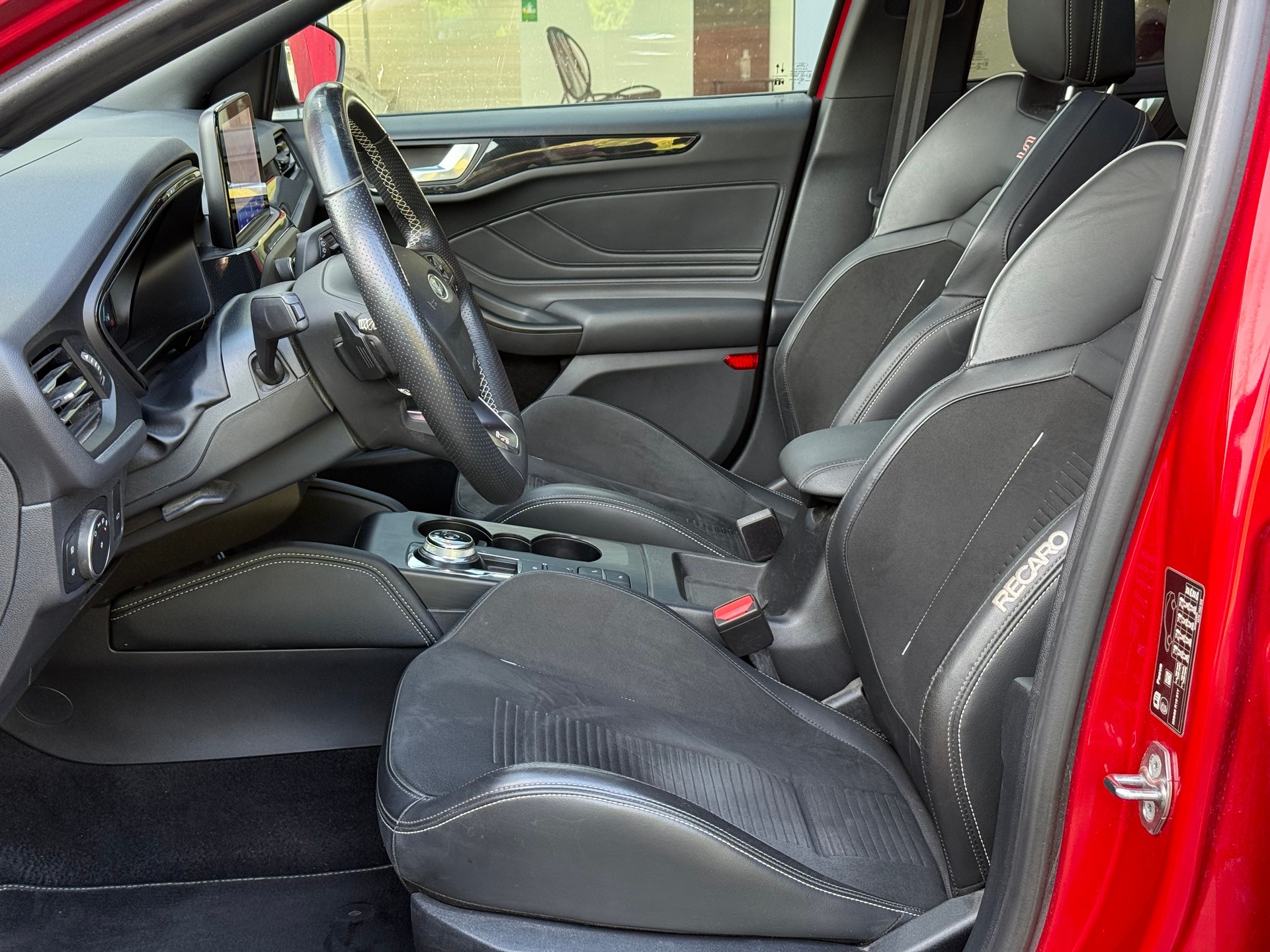 FORD Focus ST 2.3 Styling Paket Automat LEASING AB 436.38 CHF / MONAT-image-7