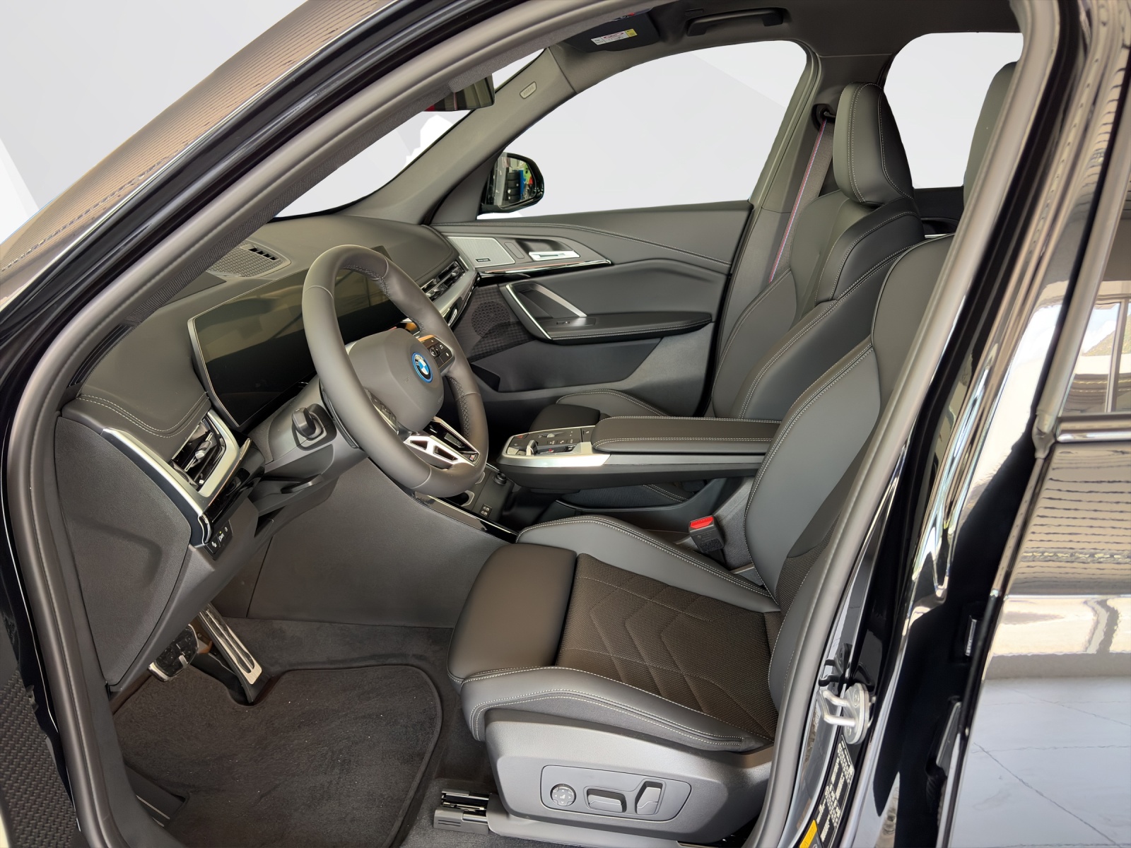 BMW X1 30e xDrive-image-9