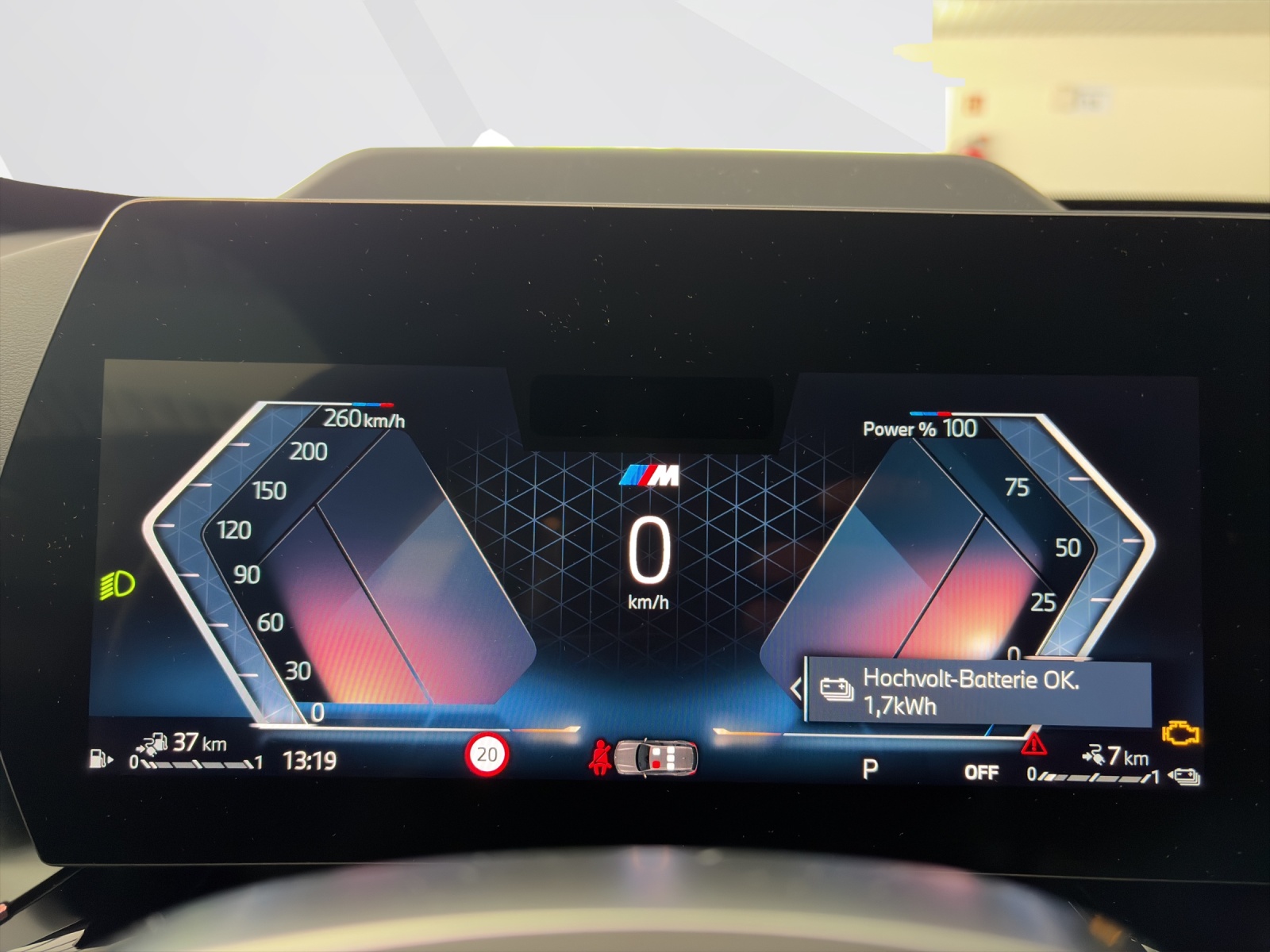BMW X1 30e xDrive-image-12