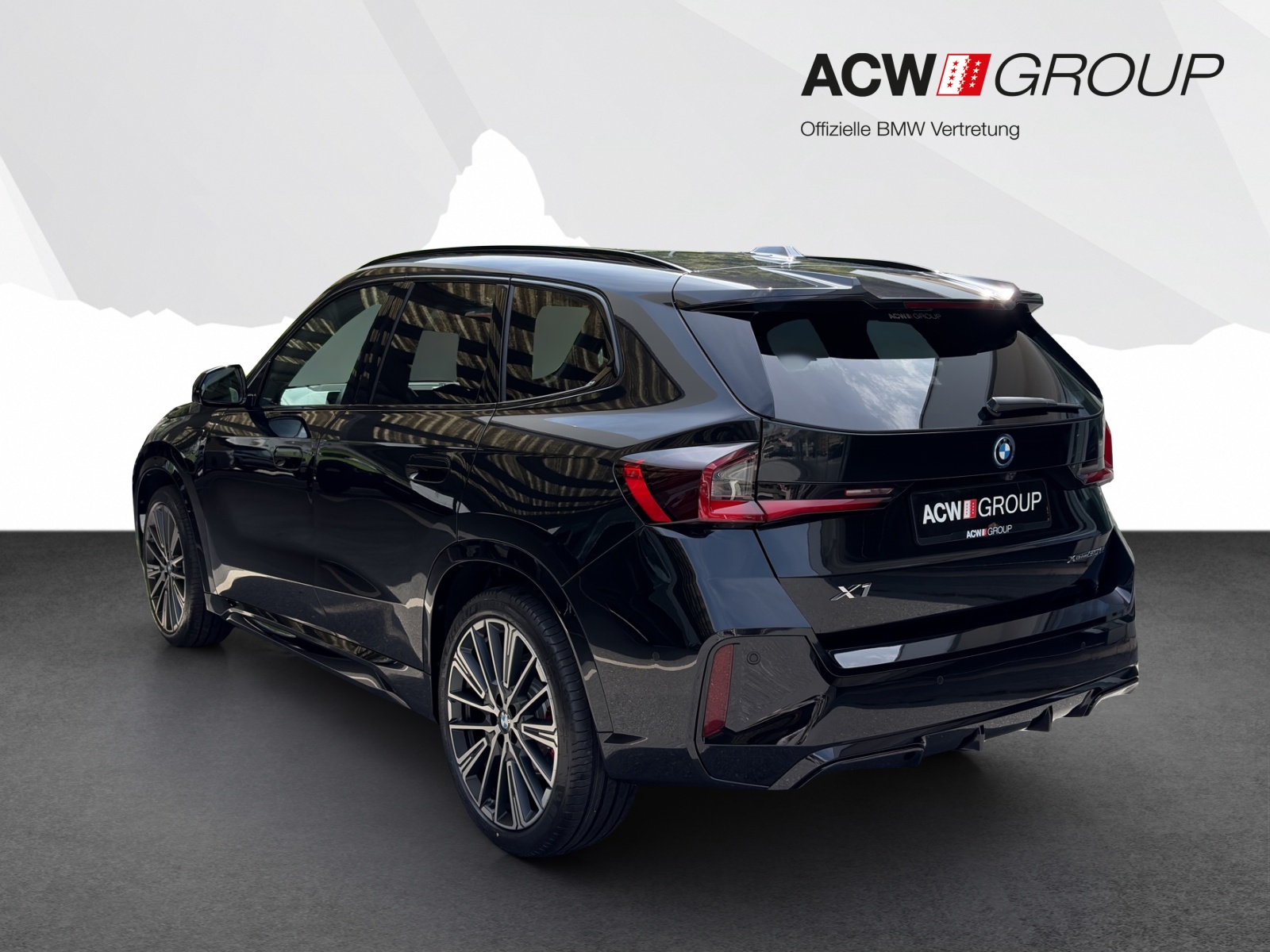 BMW X1 30e xDrive-showroom-element-2