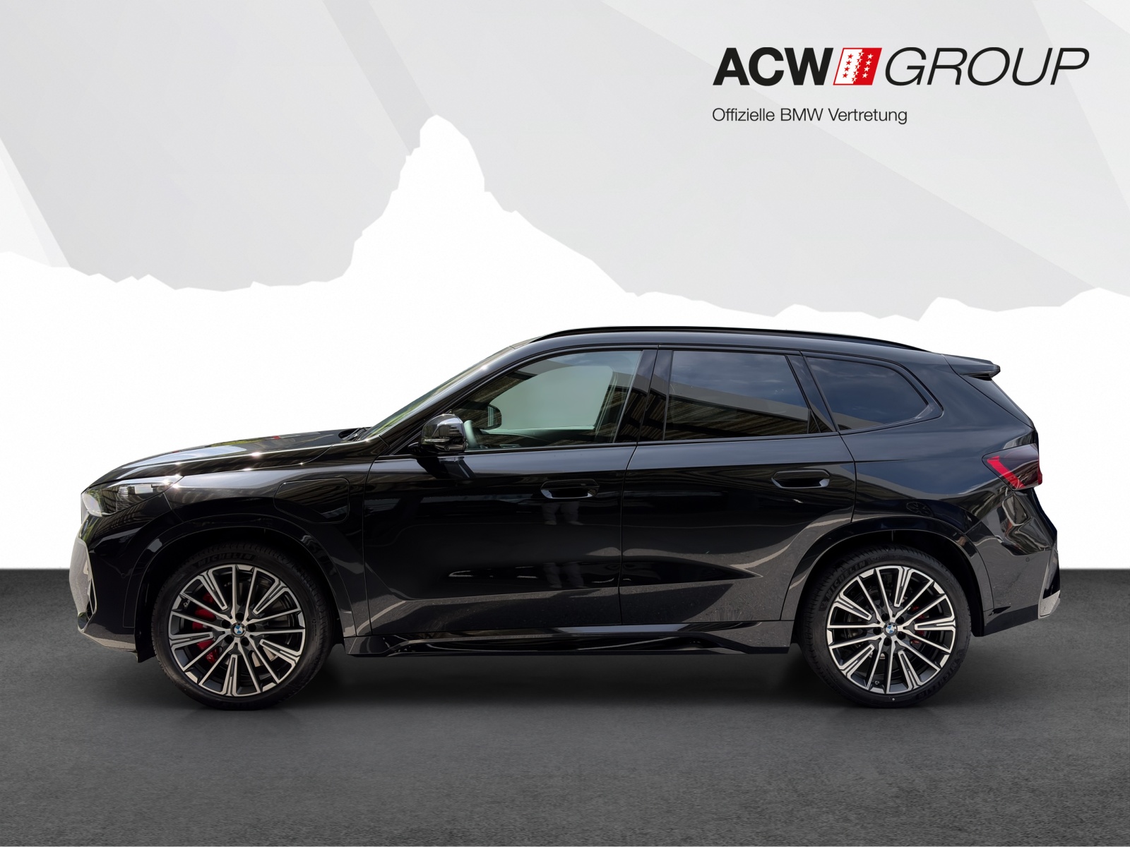 BMW X1 30e xDrive-showroom-element-1