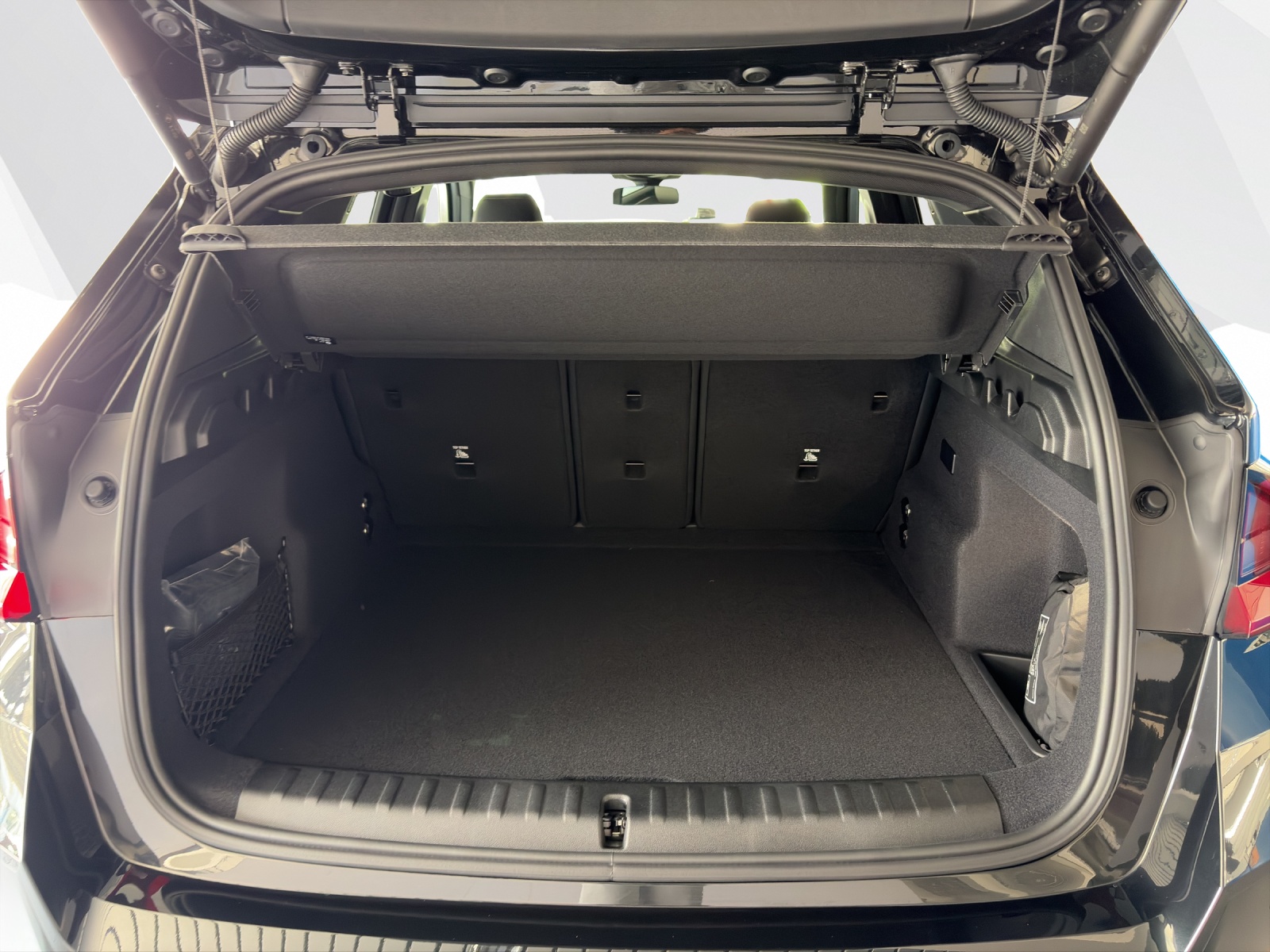 BMW X1 30e xDrive-image-18