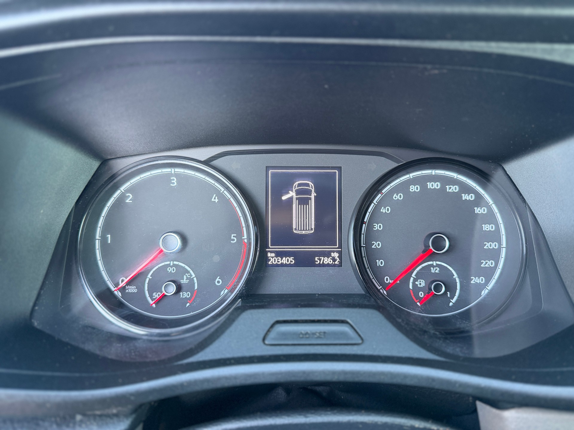 VW T6.1 2.0 TDI-image-15
