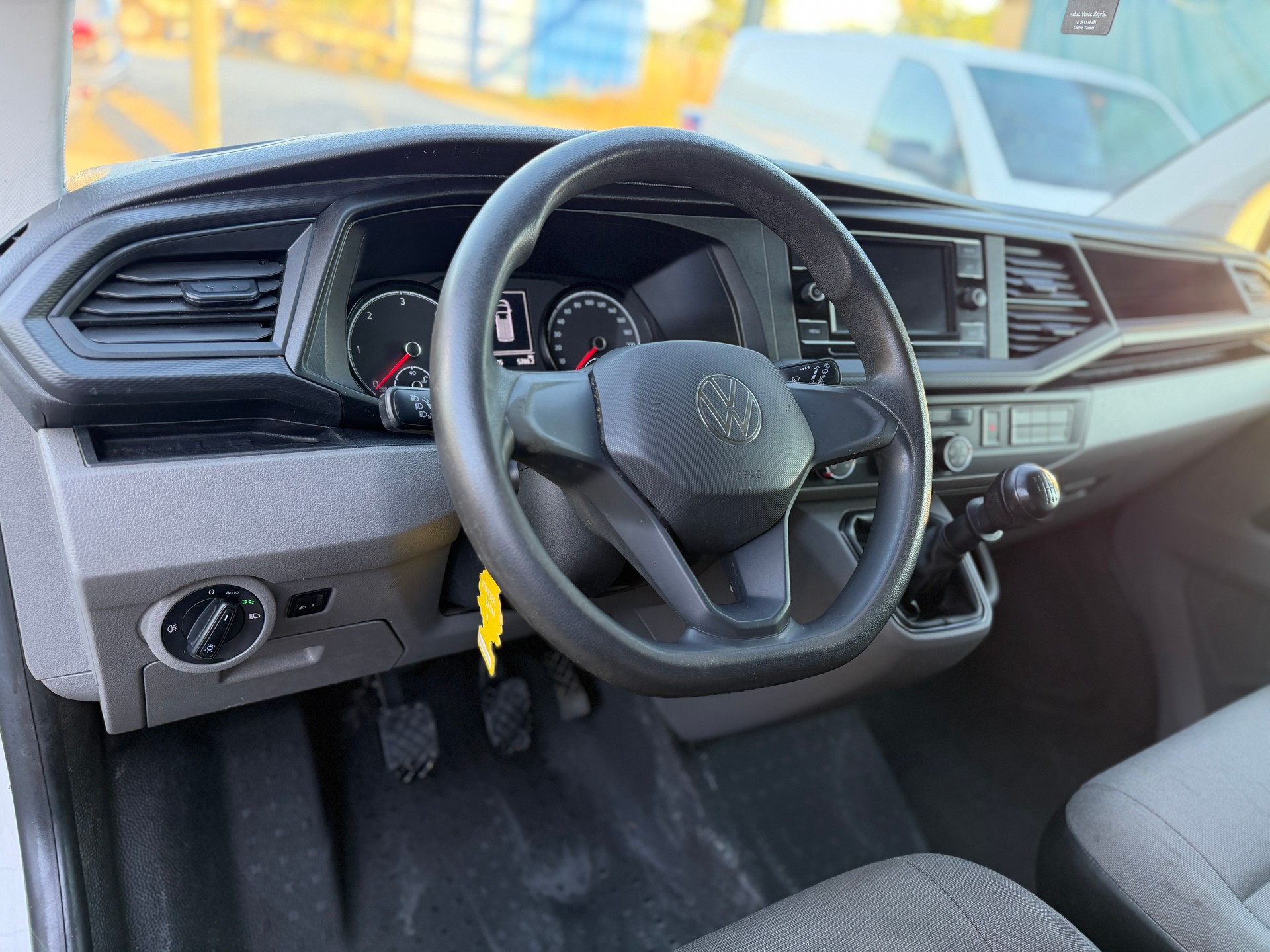 VW T6.1 2.0 TDI-image-11