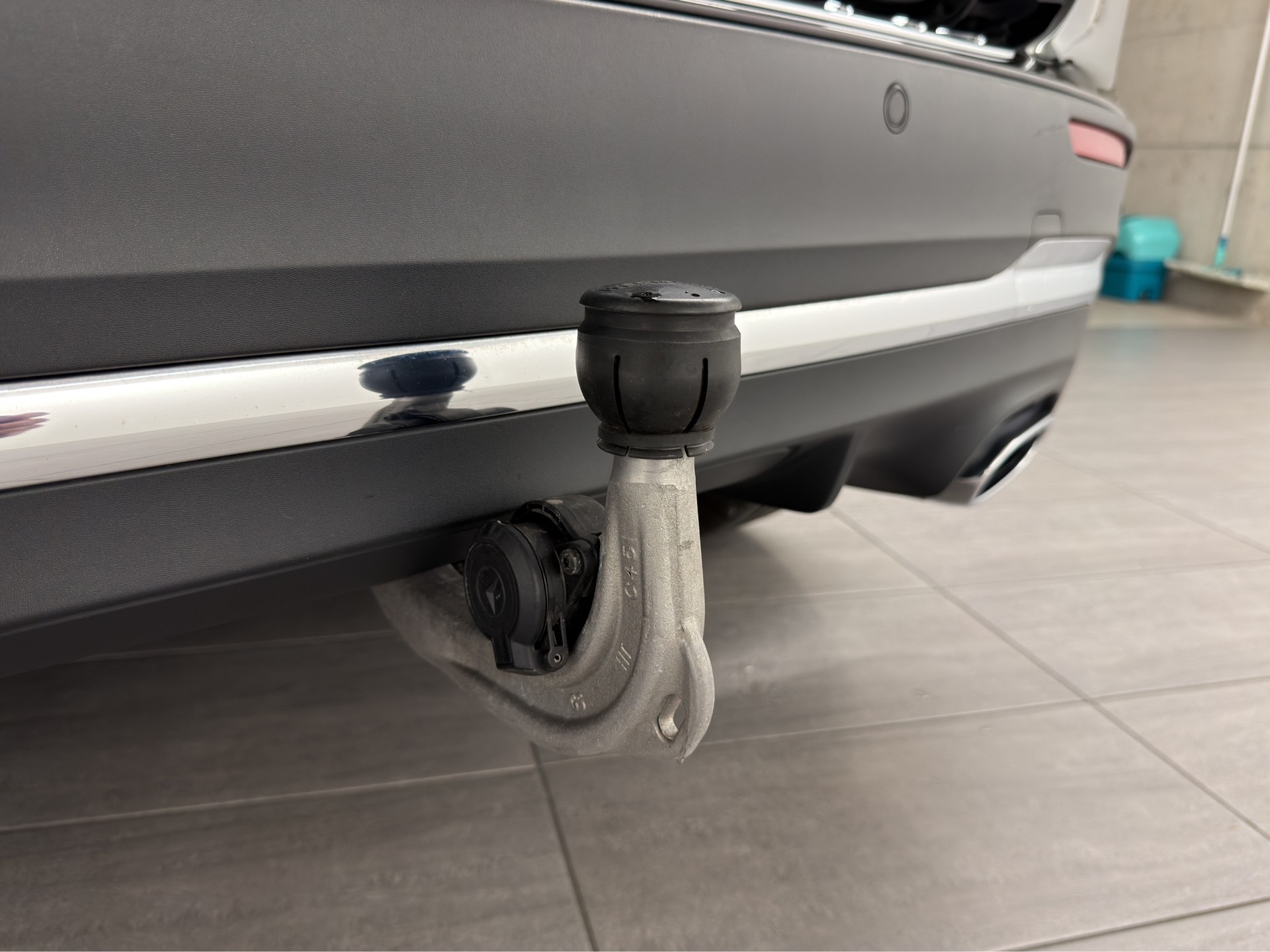MERCEDES-BENZ GLA 250 AMG Line 4matic-image-14