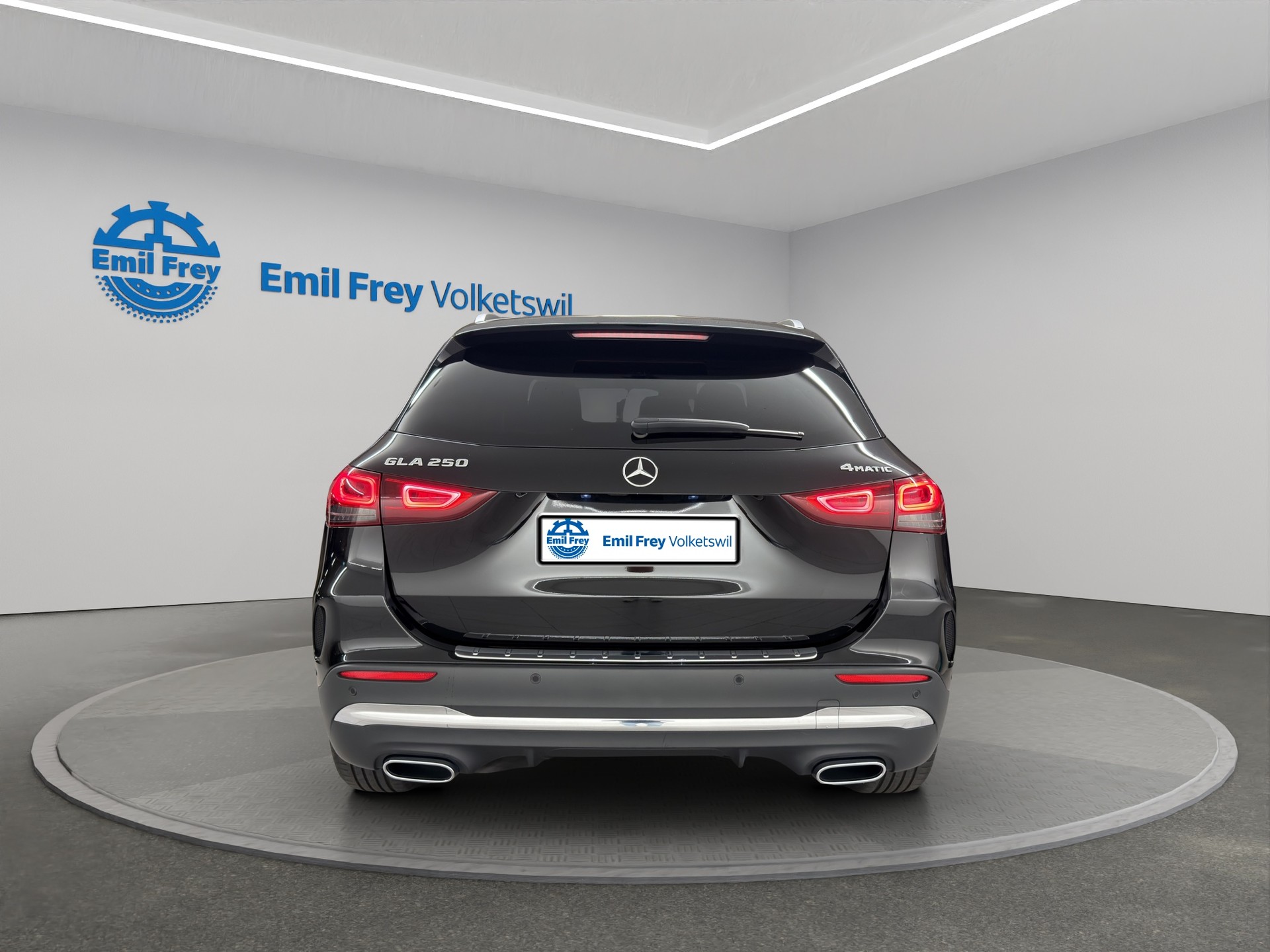 MERCEDES-BENZ GLA 250 AMG Line 4matic-image-5