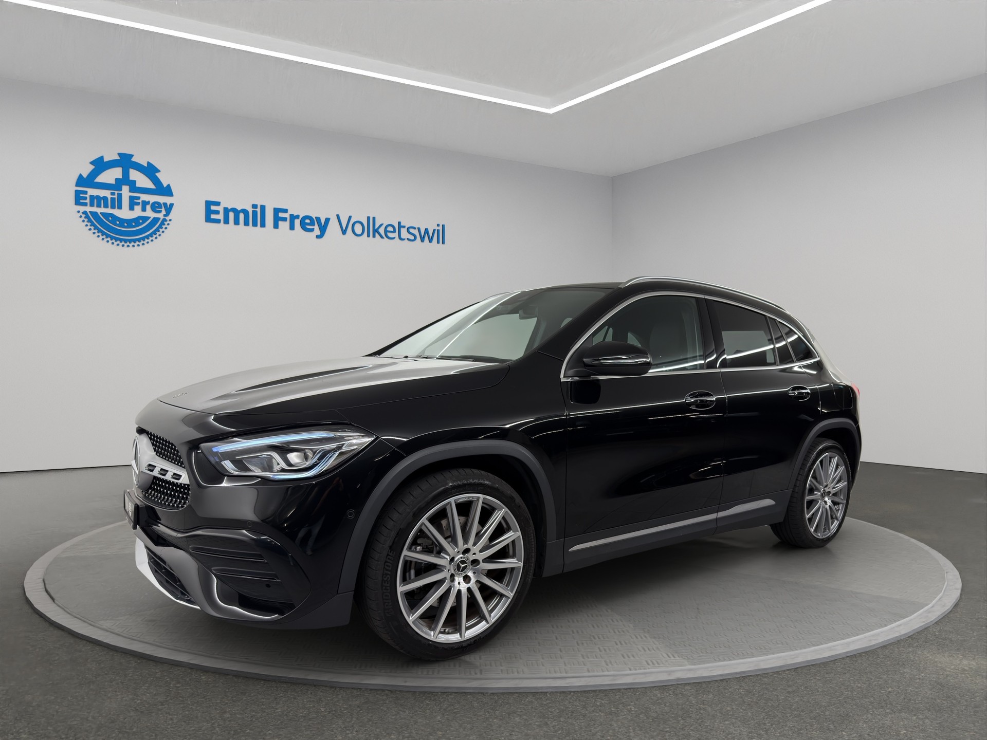 MERCEDES-BENZ GLA 250 AMG Line 4matic-image-0