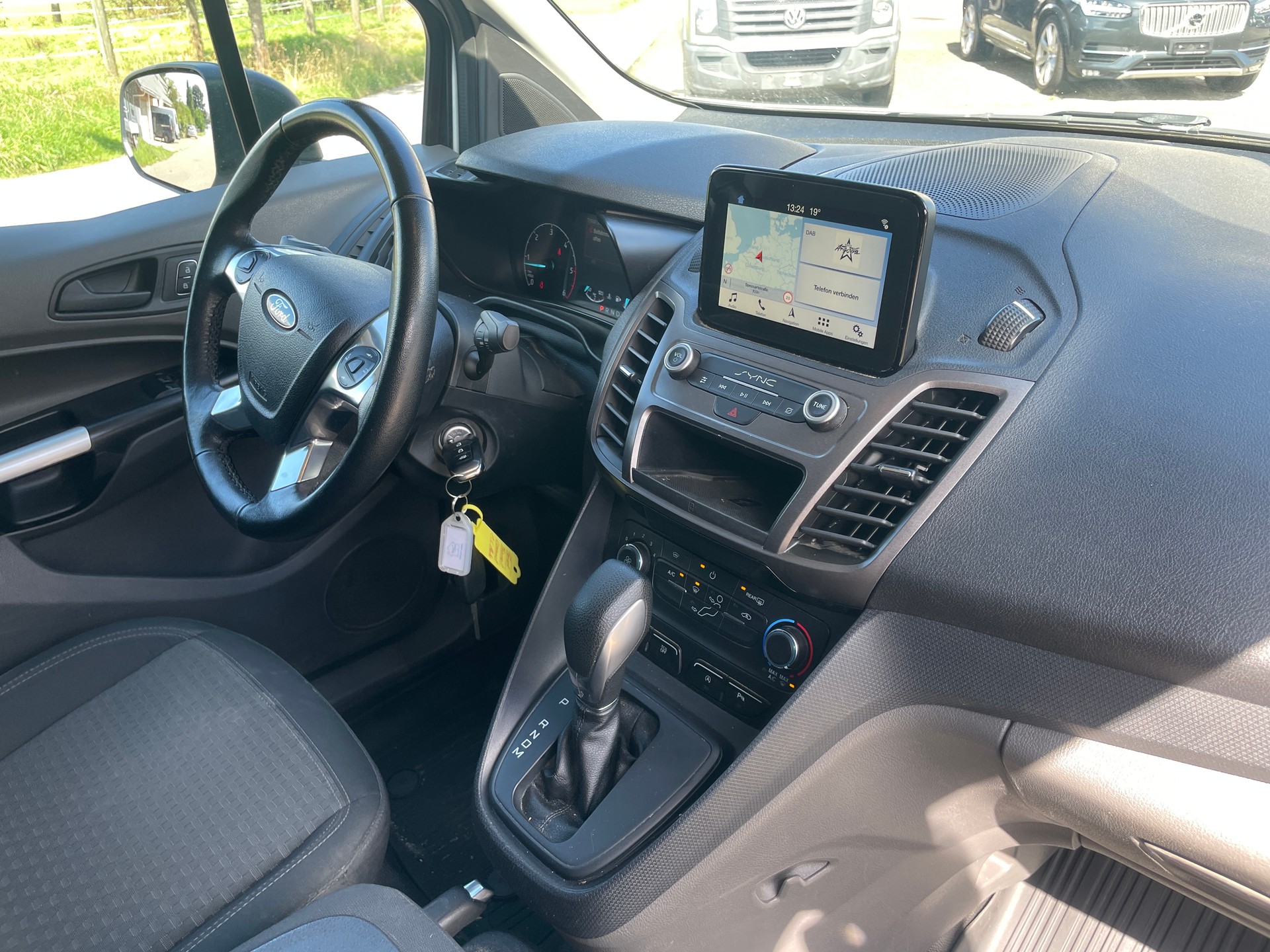 FORD Transit Connect Van T210 1.5 Eco Blue Ambiente A-image-11