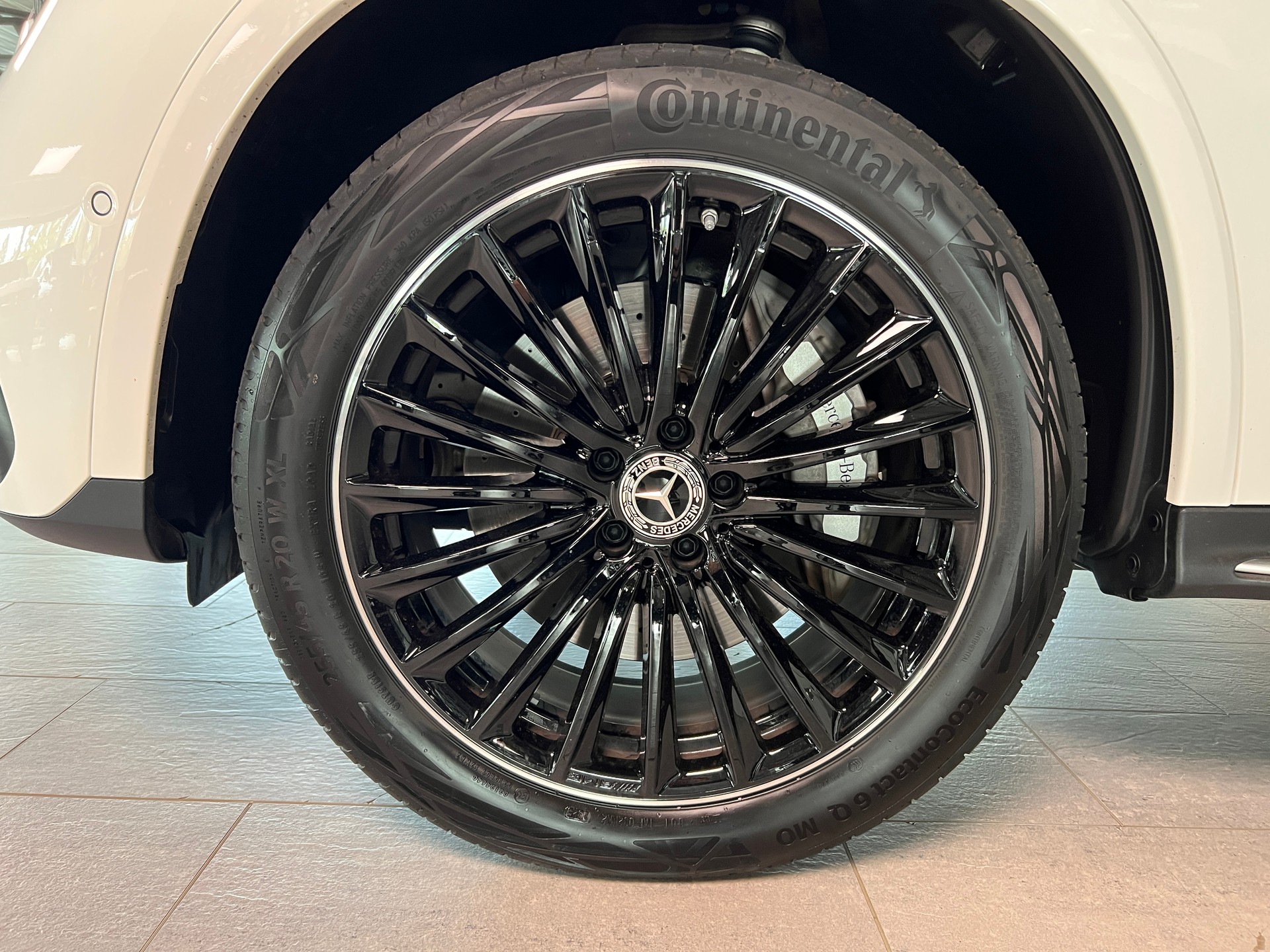 MERCEDES-BENZ GLC 300 de 4Matic EQ Star 9G-Tronic-image-4
