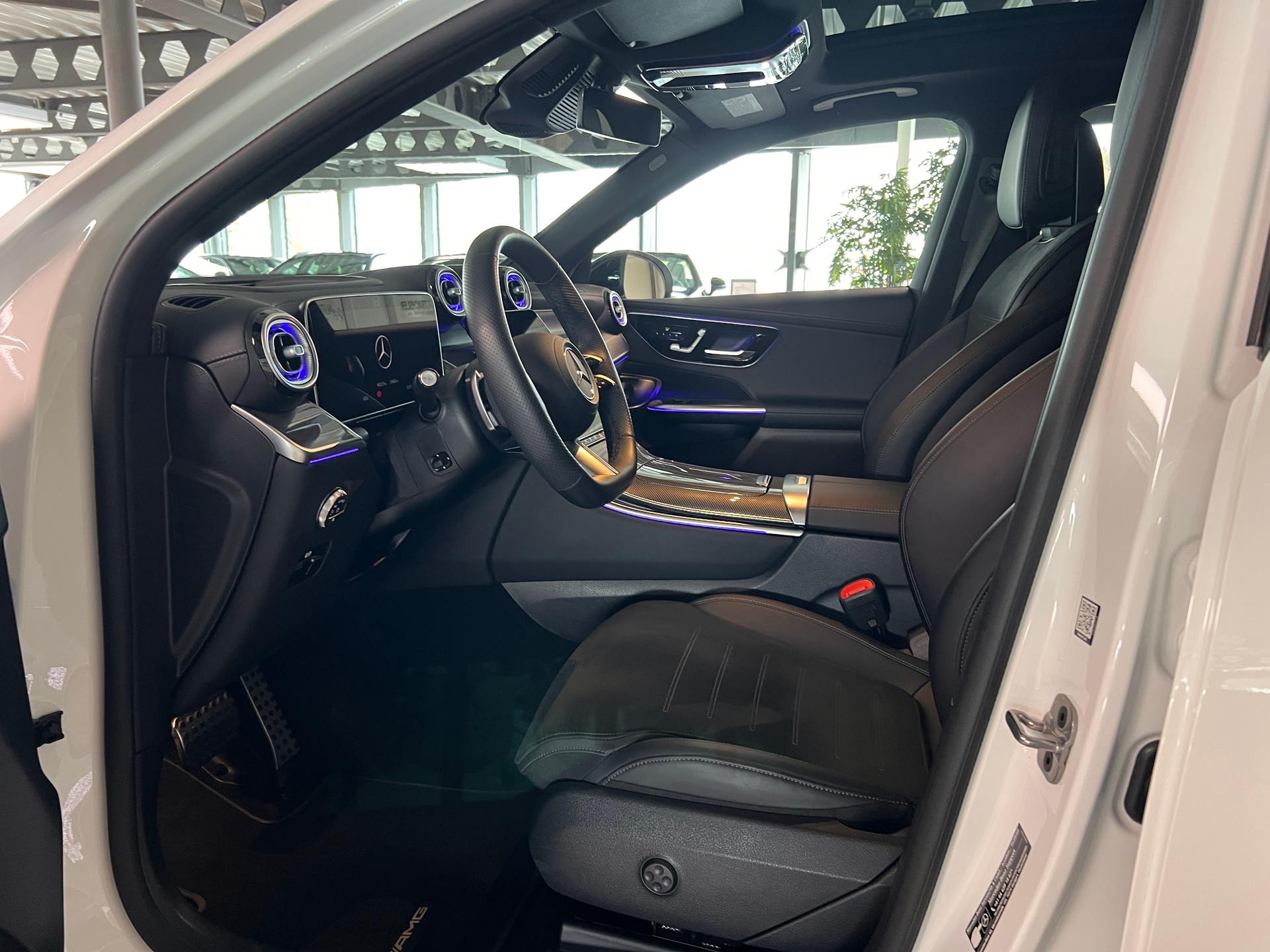 MERCEDES-BENZ GLC 300 de 4Matic EQ Star 9G-Tronic-image-8