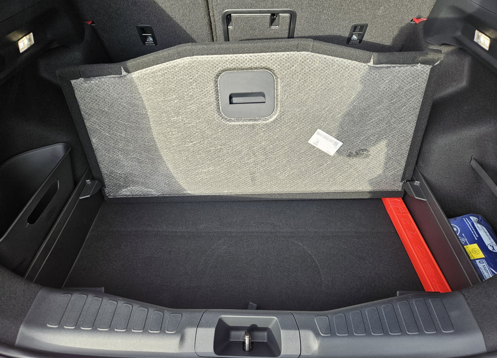 FORD Capri Elektro 77kWh Dual Extended Range Premium AWD-image-26