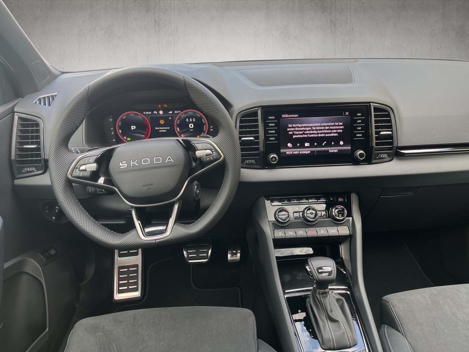 SKODA Karoq 2.0 TDI CR Sport Line 4x4 DSG-image-5