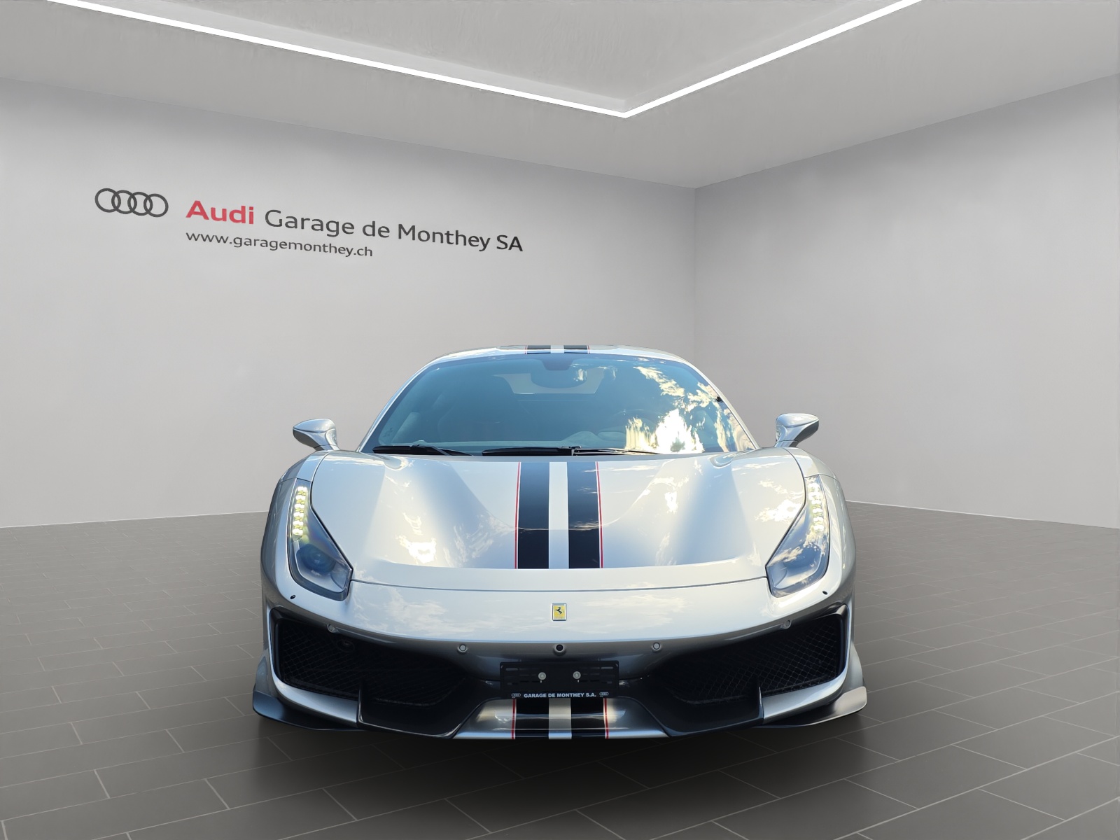 FERRARI 488 Pista 3.9 V8-image-1