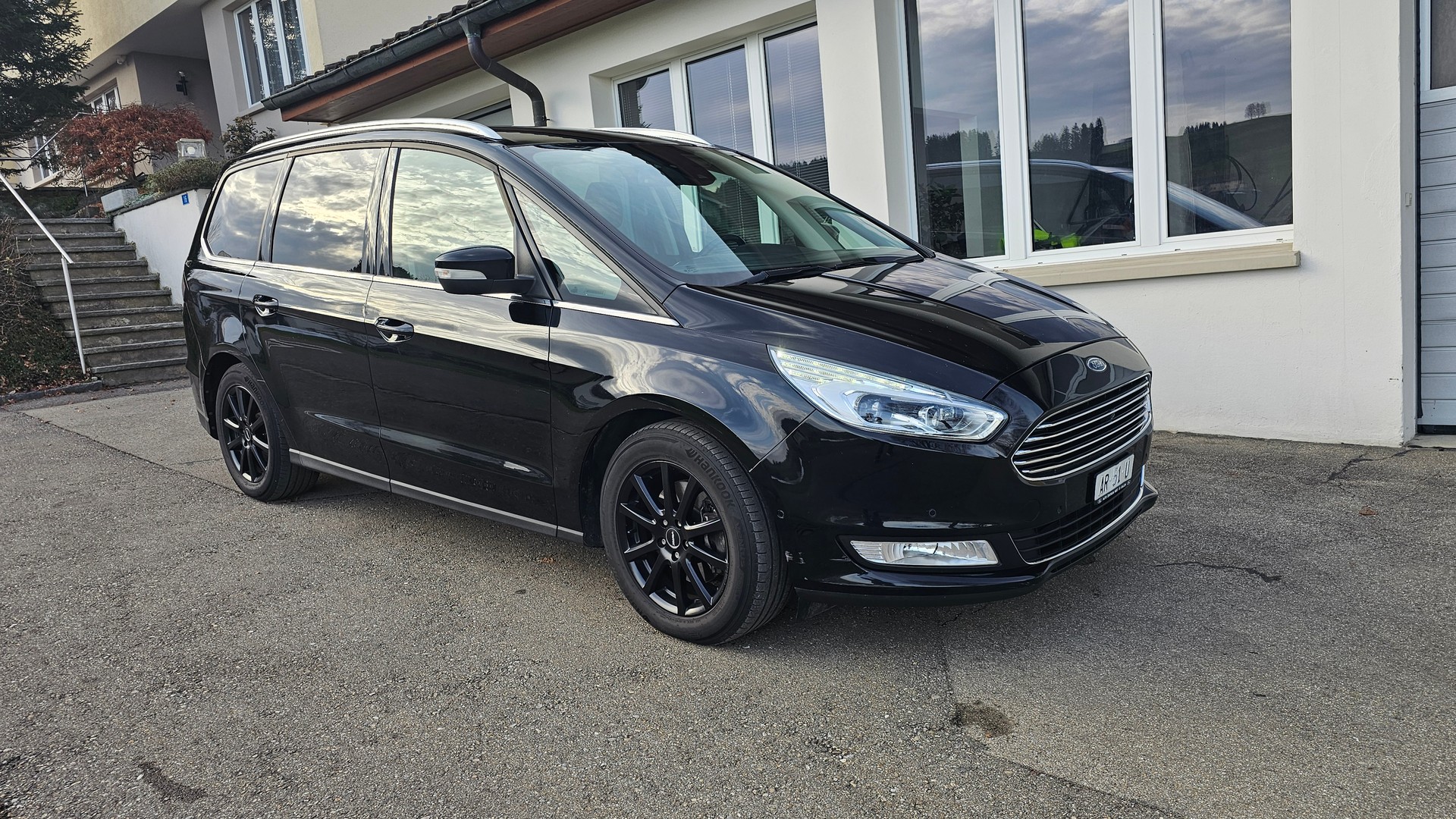 FORD Galaxy 2.0 TDCi Titanium AWD Automatic-image-3