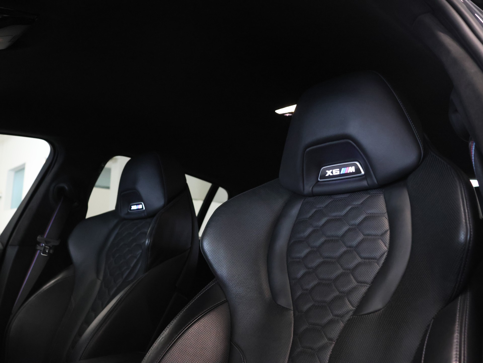 BMW X6M Steptronic M Competition-image-18