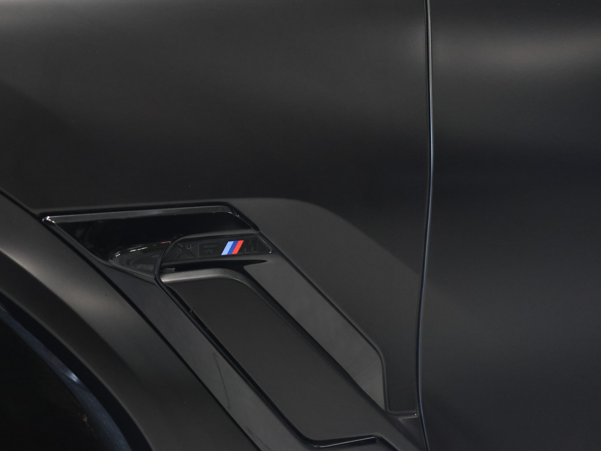 BMW X6M Steptronic M Competition-image-16
