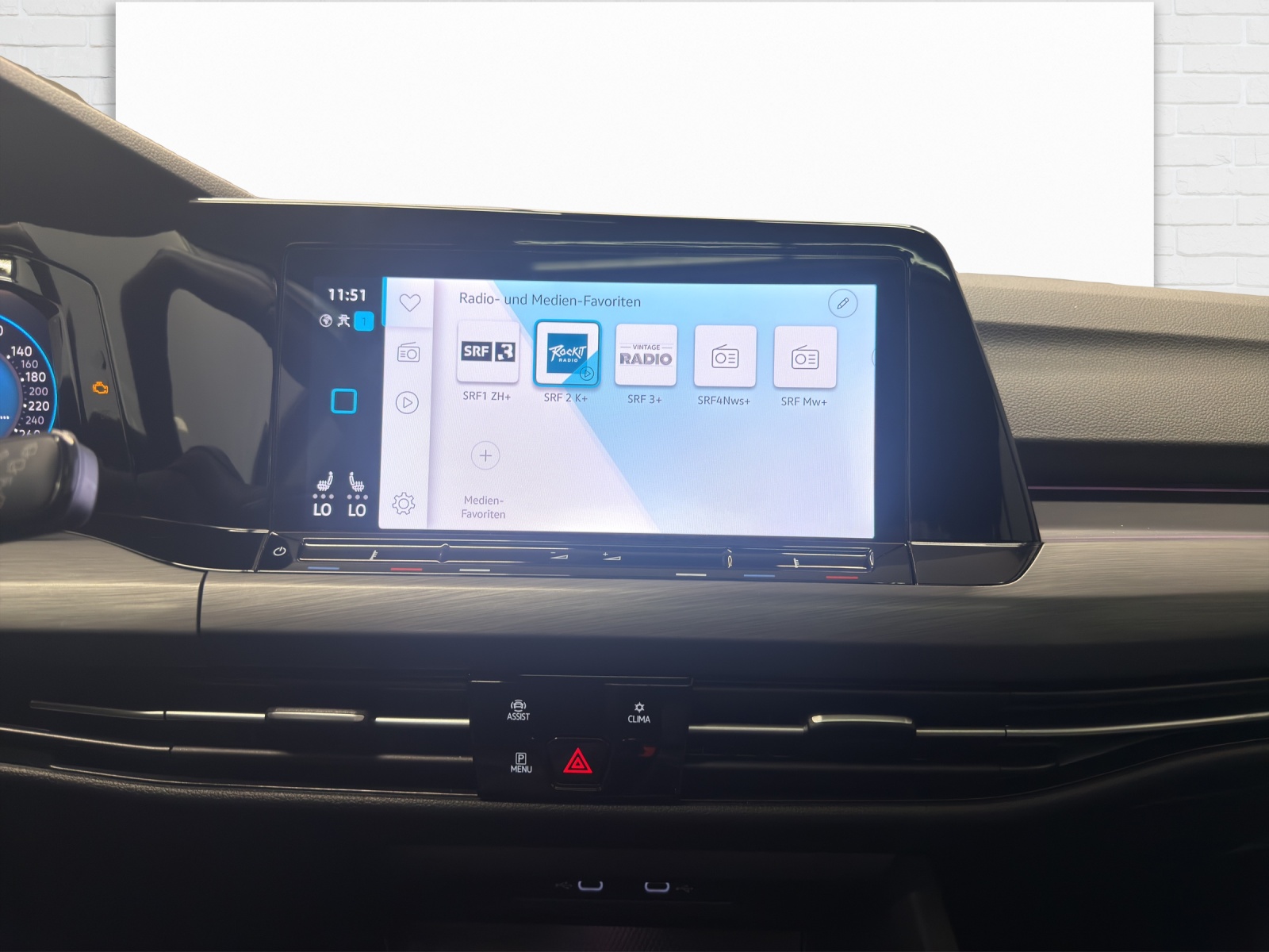 VW Golf VIII 2.0 TSI Style DSG-image-8