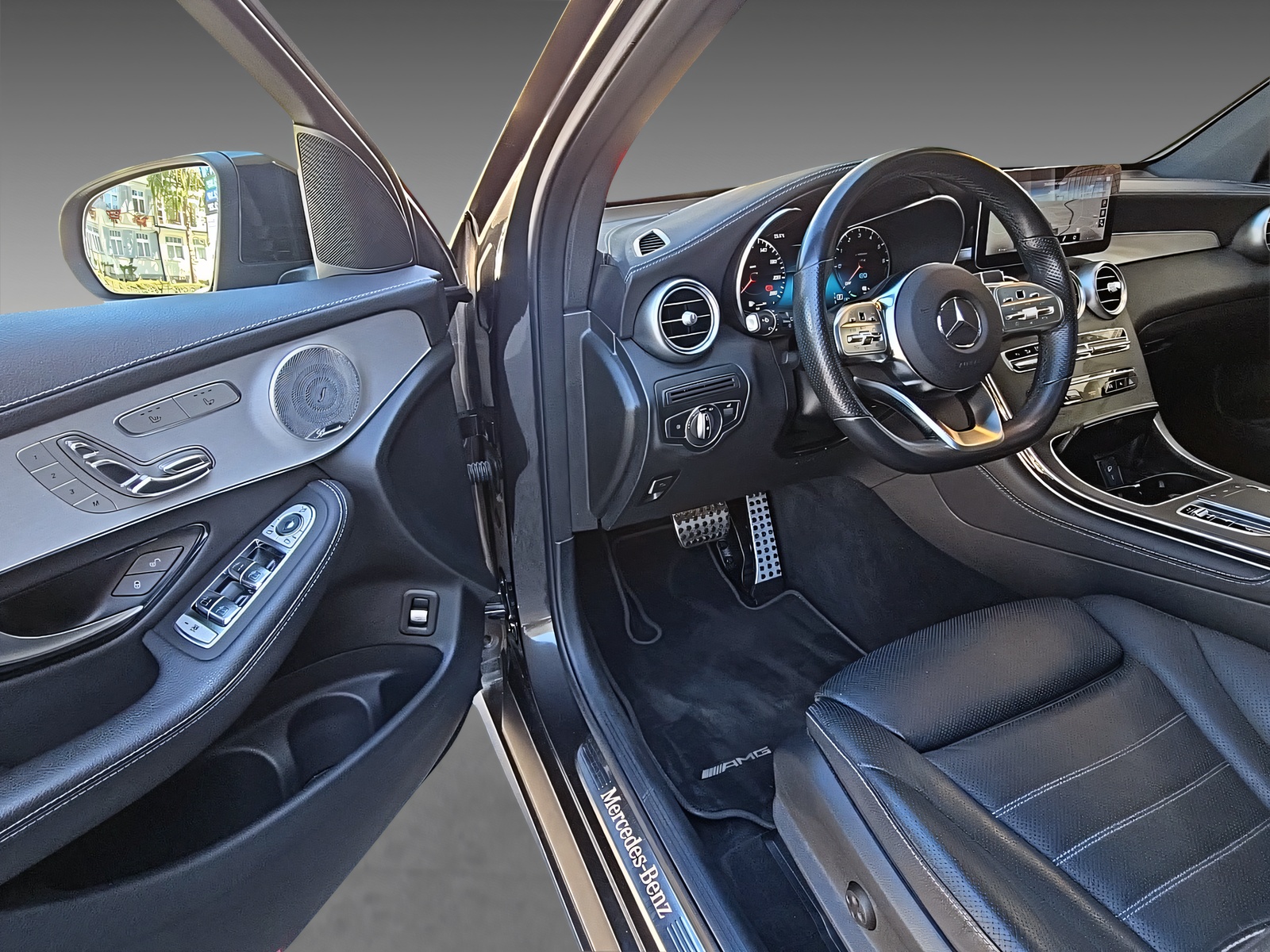 MERCEDES-BENZ GLC 300 de 4Matic AMG Line-image-14