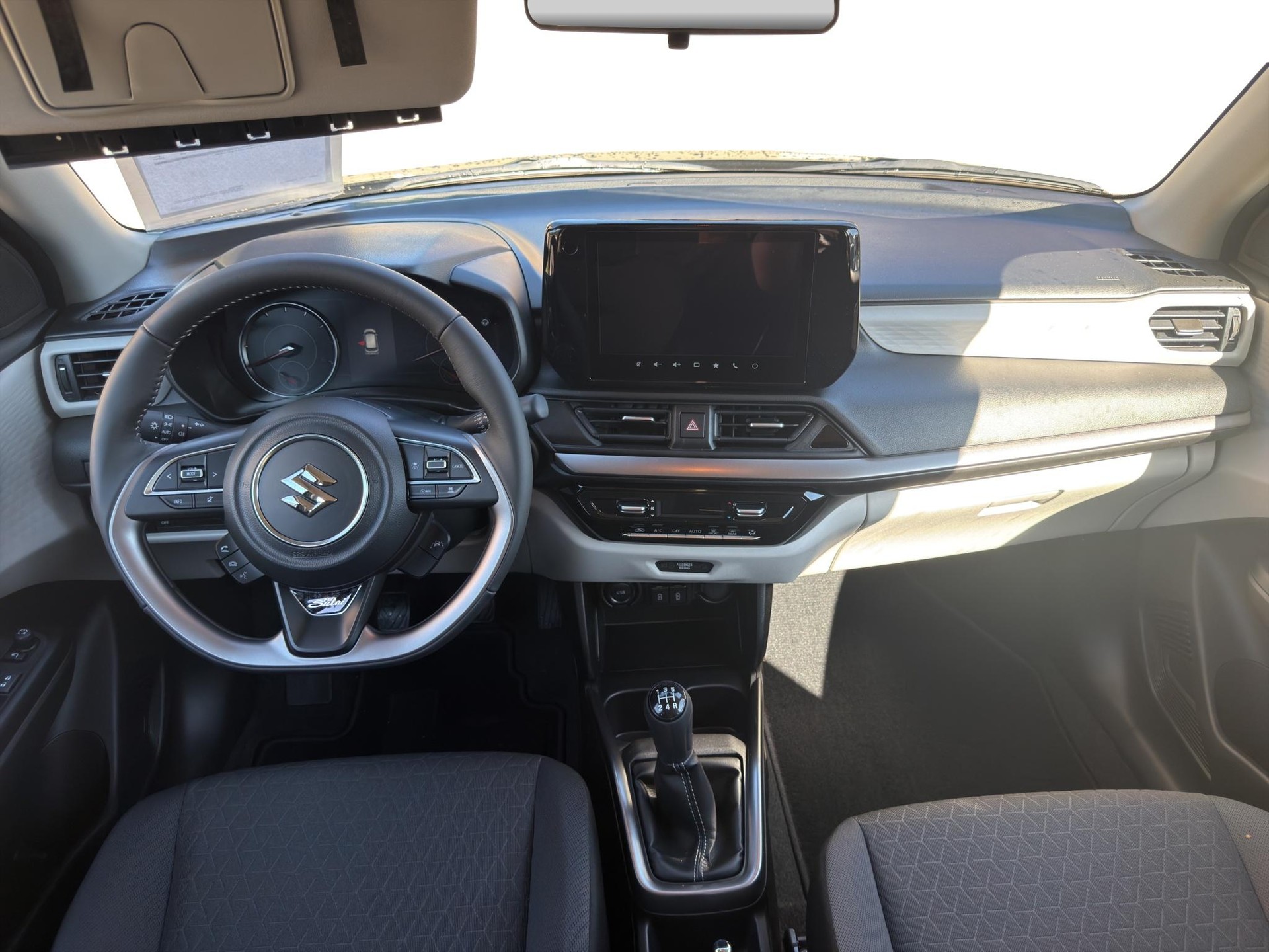 SUZUKI Swift 1.2 Piz Sulai Top Hybrid 4x4-image-9