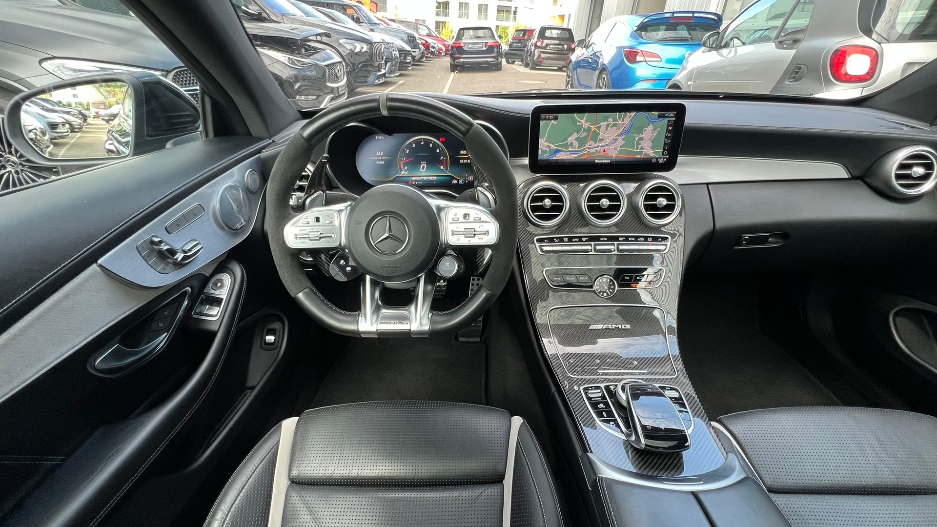 MERCEDES-BENZ C 63 S AMG BLACK 9G-TRONIC l 510 PS-image-21