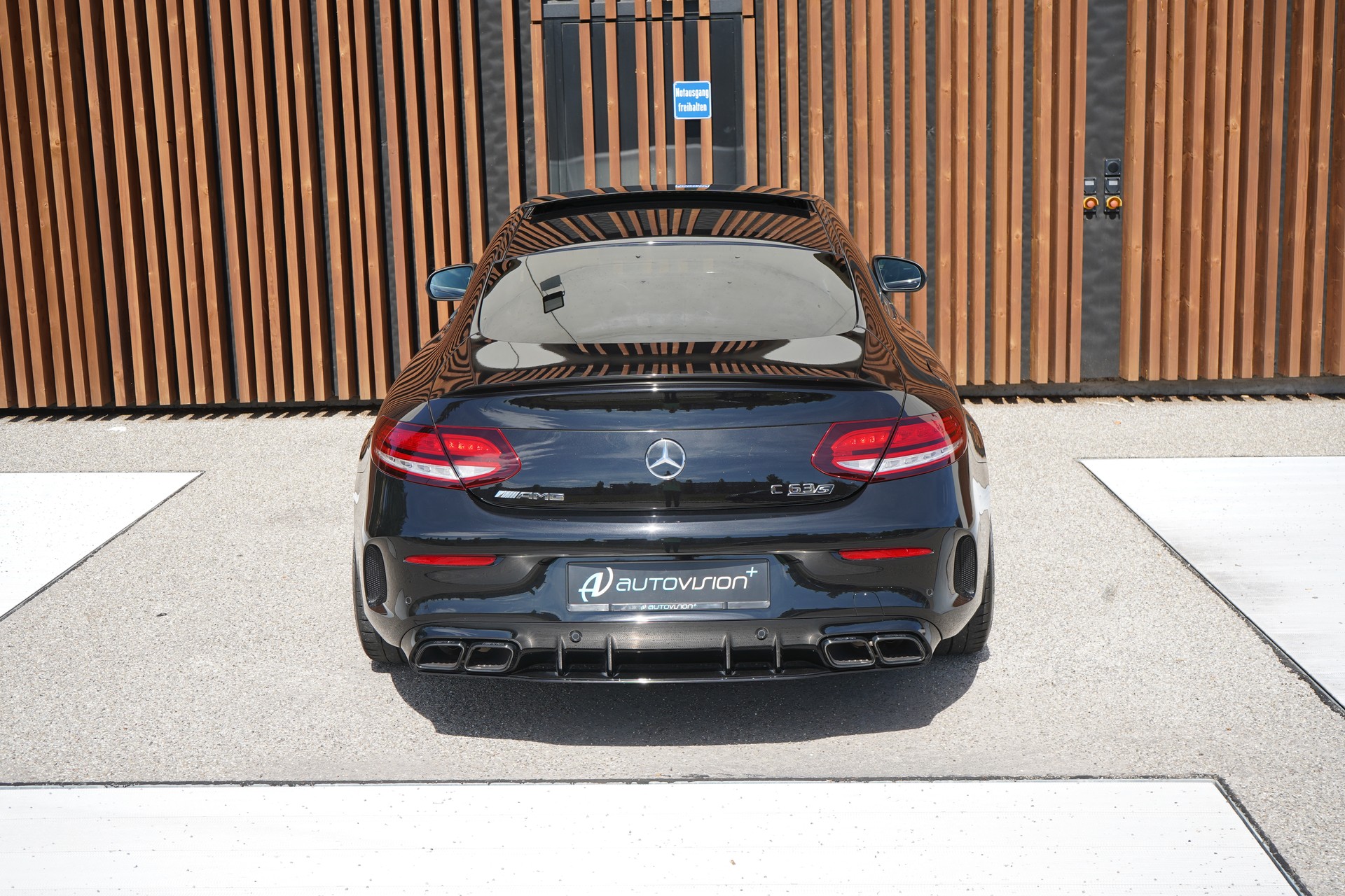 MERCEDES-BENZ C 63 S AMG BLACK 9G-TRONIC l 510 PS-image-16