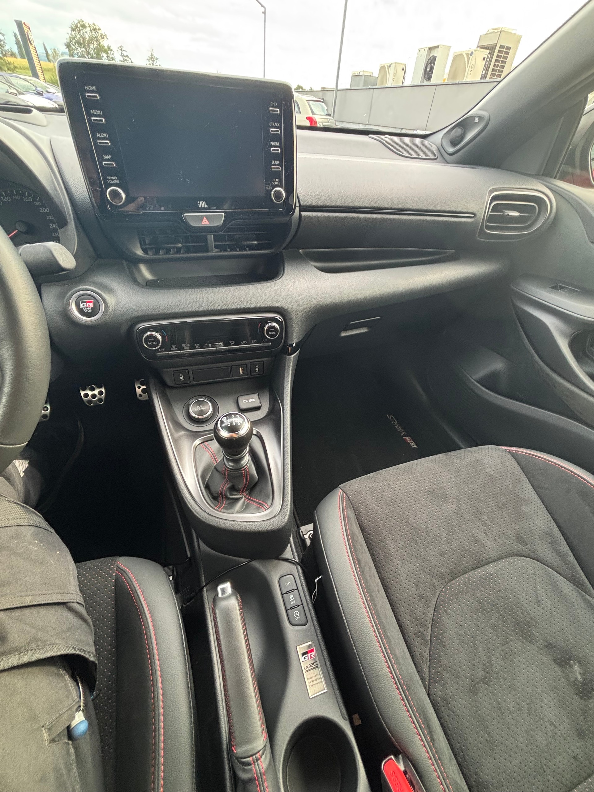 TOYOTA 1.6 Turbo Sport 4x4-image-6
