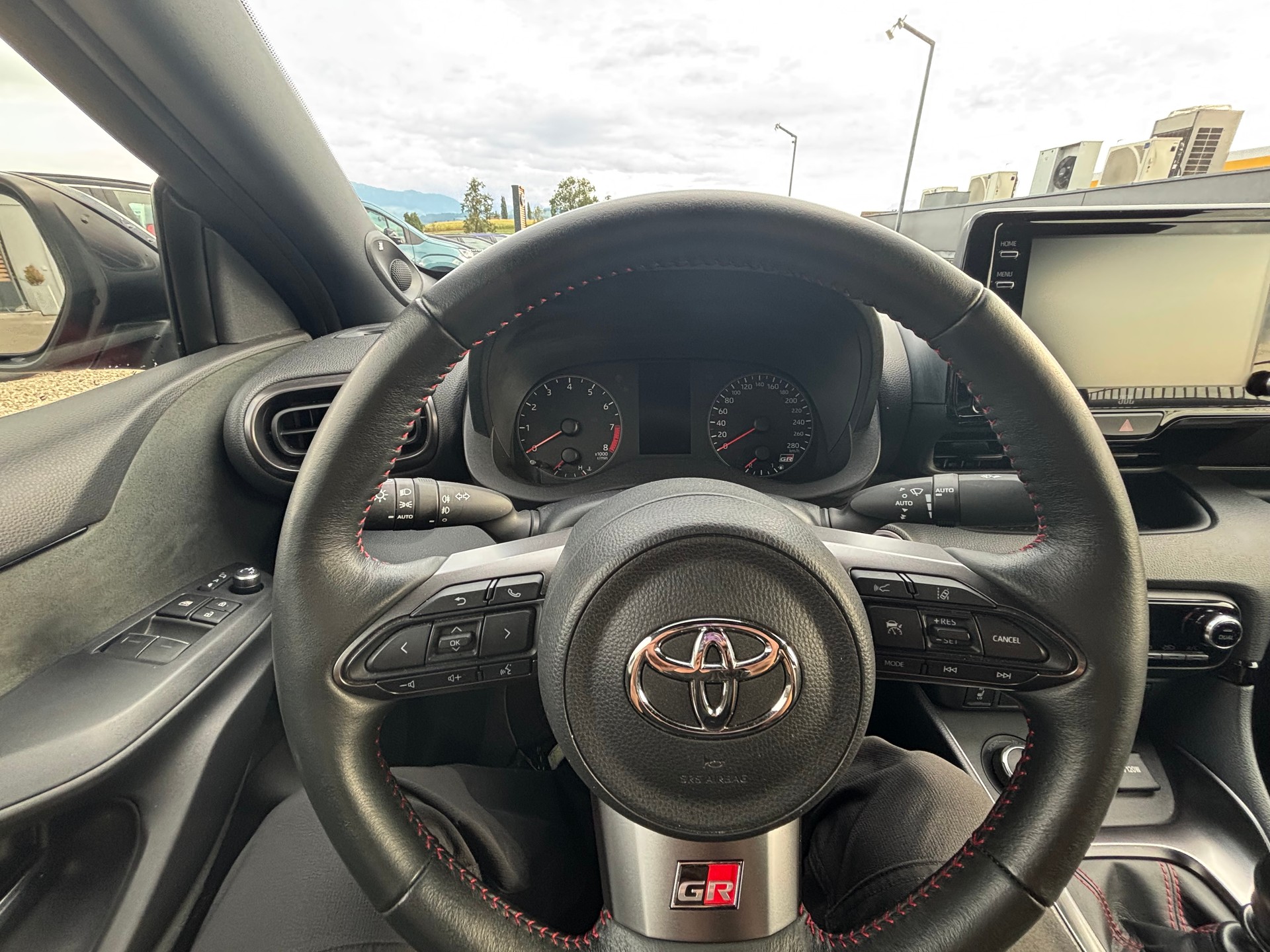 TOYOTA 1.6 Turbo Sport 4x4-image-5