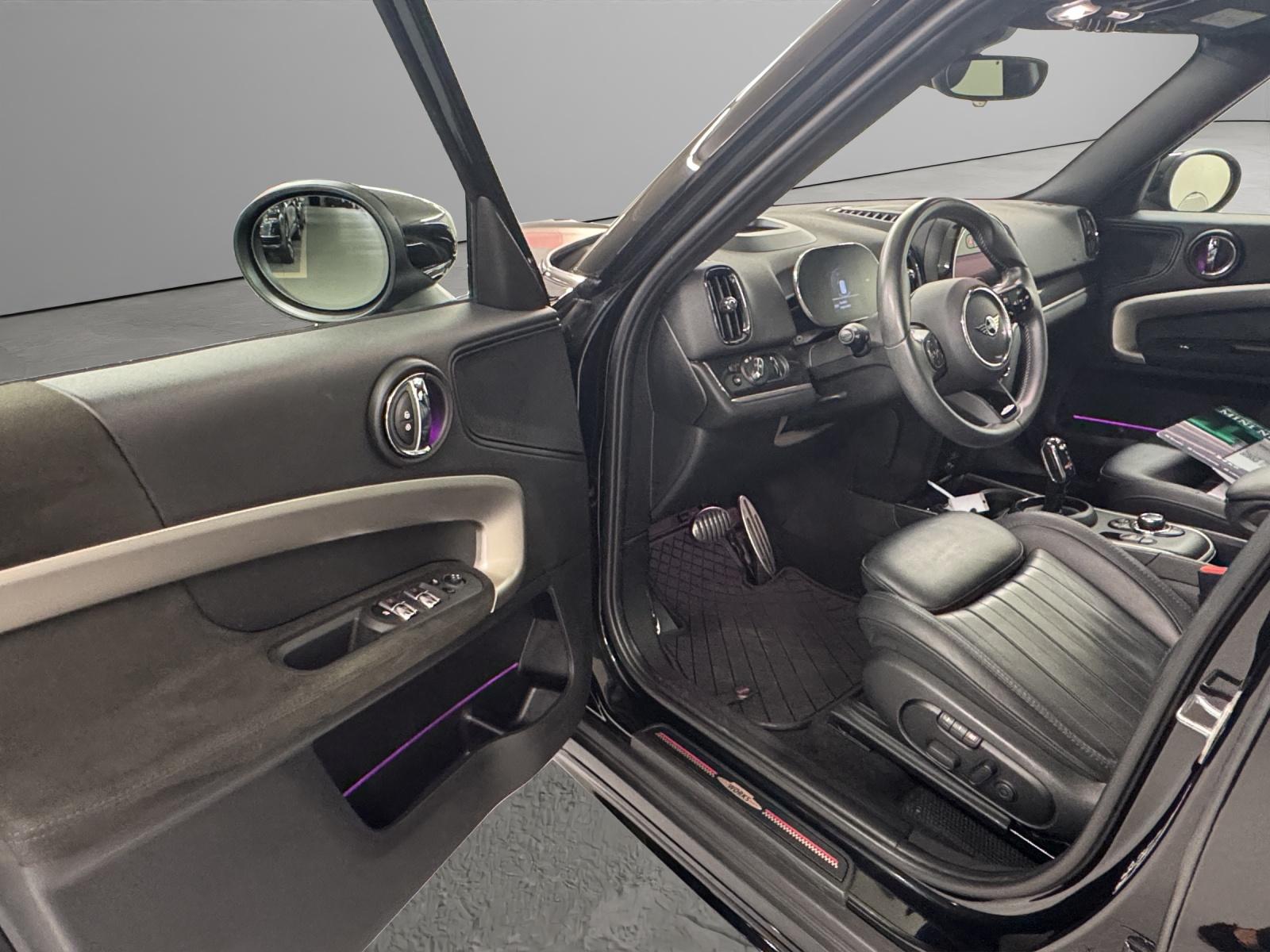 MINI Countryman F60 2.0i John Cooper Works ALL4-image-10