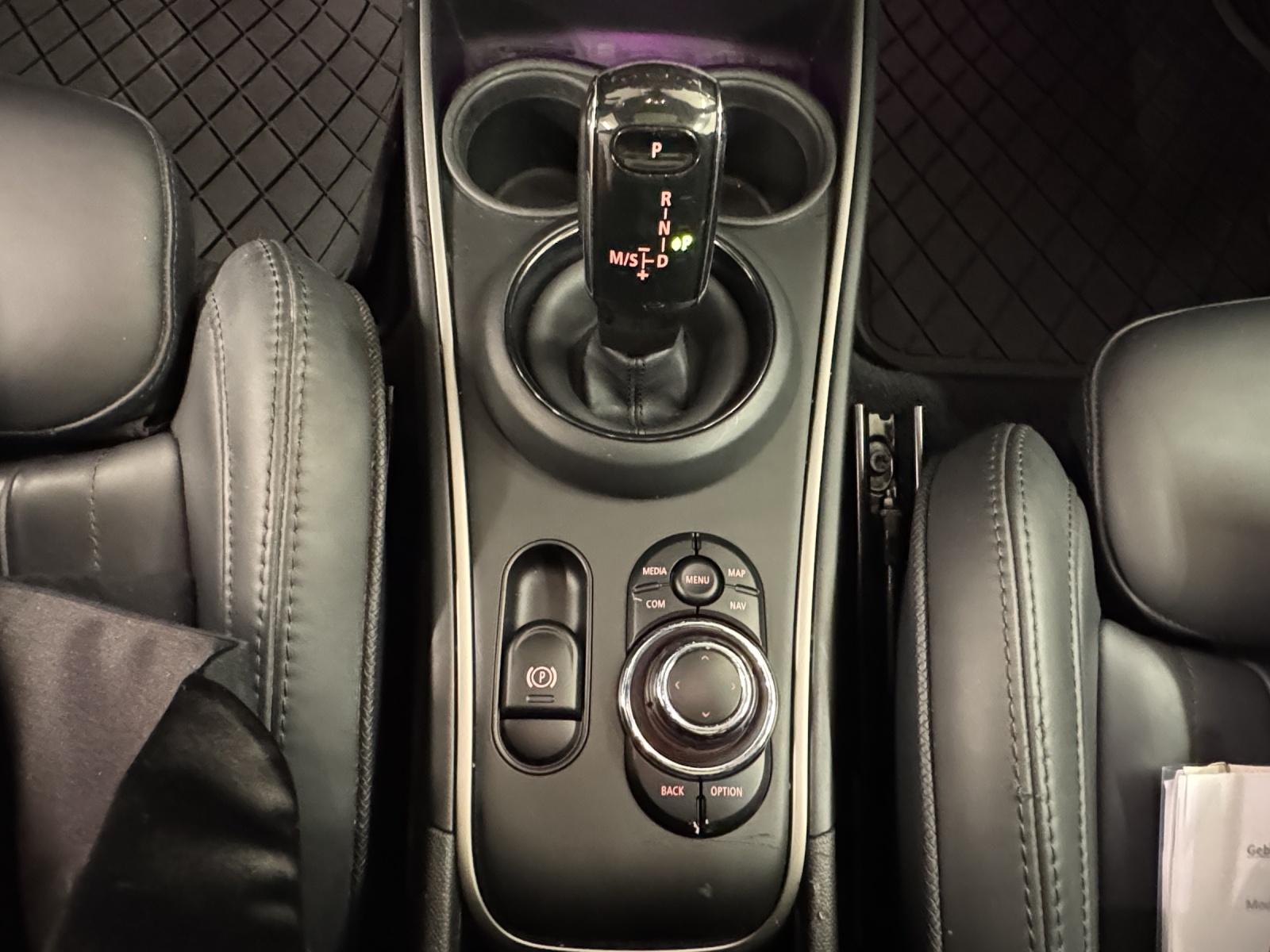MINI Countryman F60 2.0i John Cooper Works ALL4-image-18