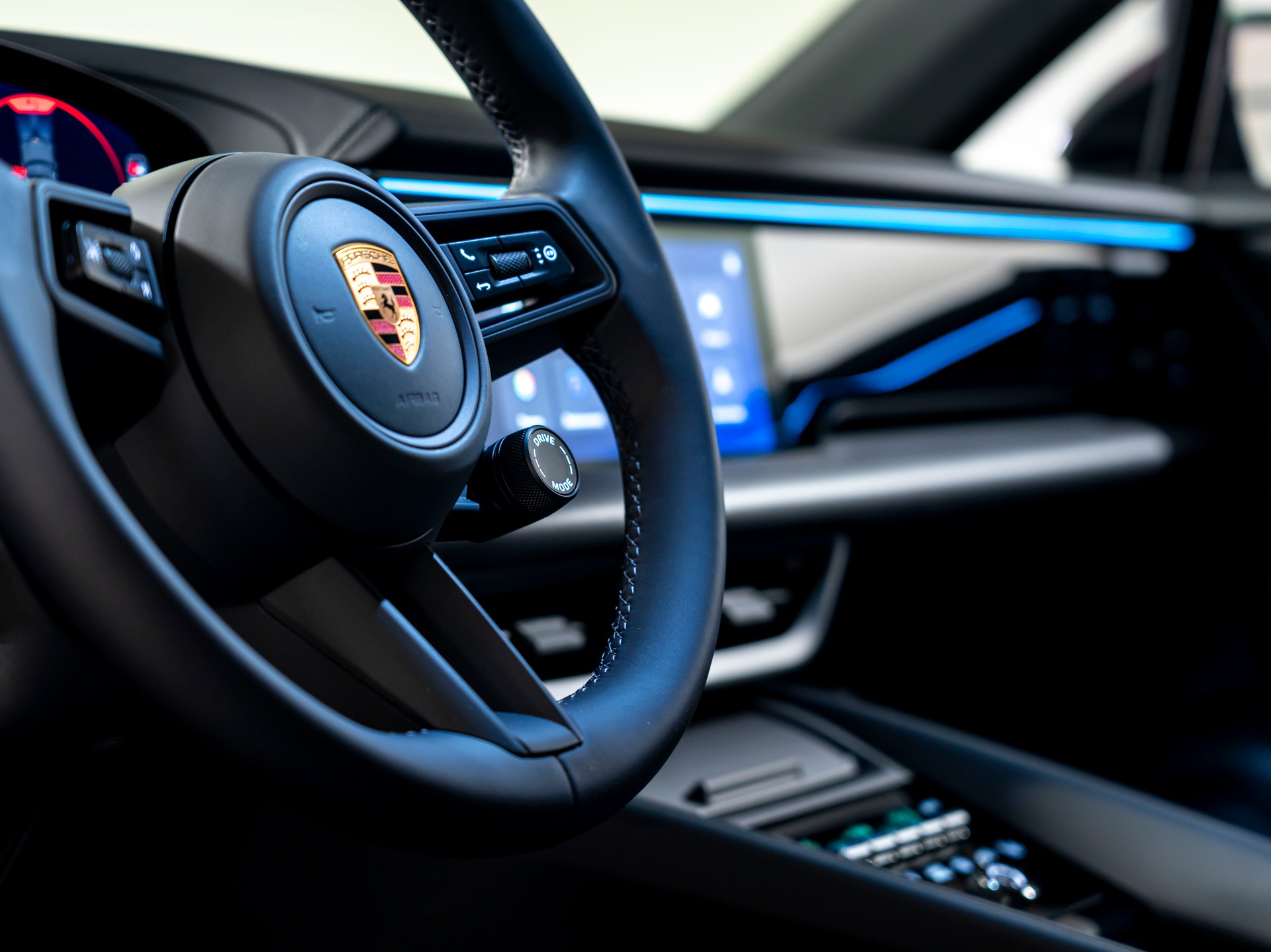 PORSCHE Macan 4 S 100kWh-image-14