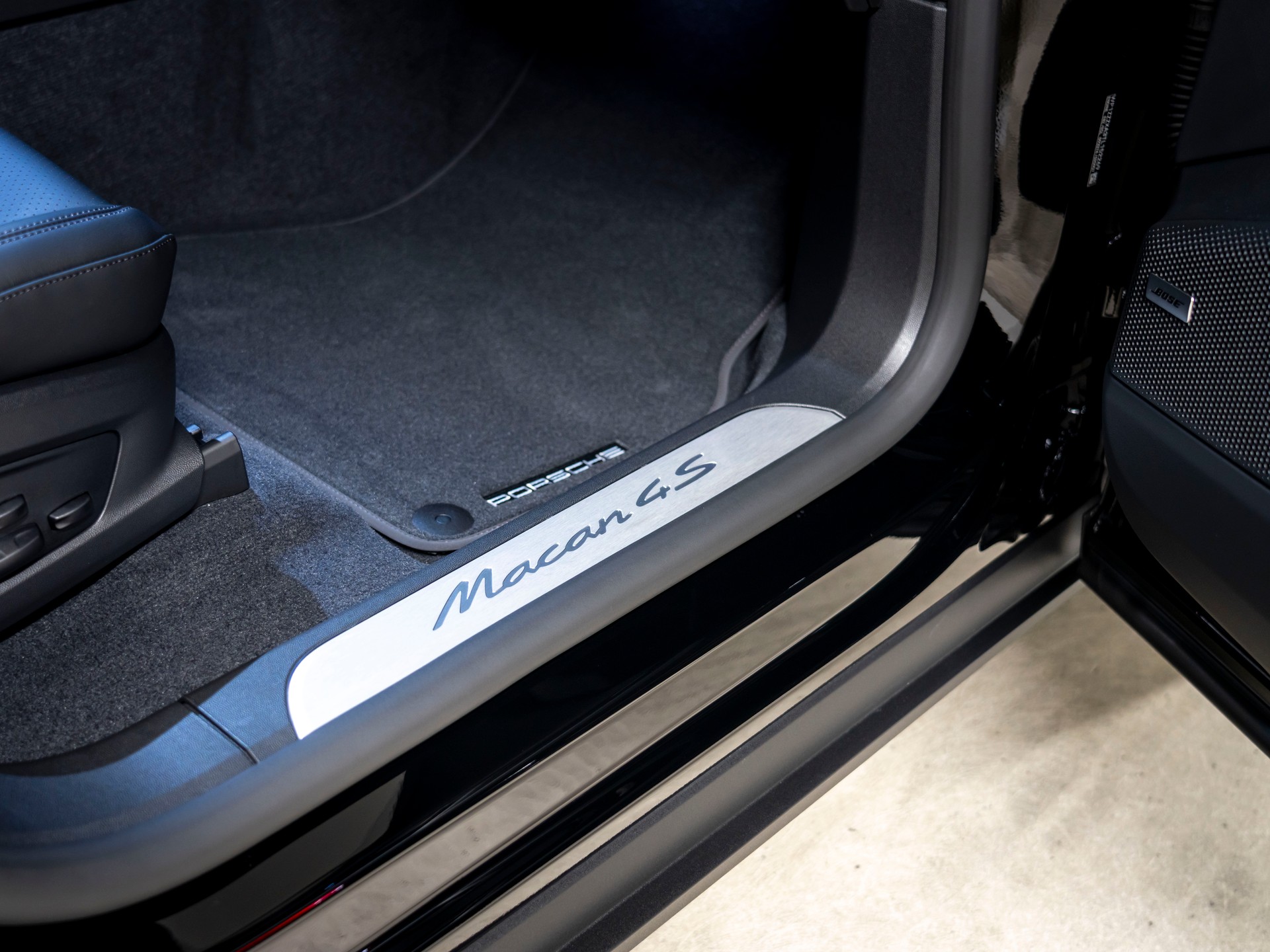 PORSCHE Macan 4 S 100kWh-image-19