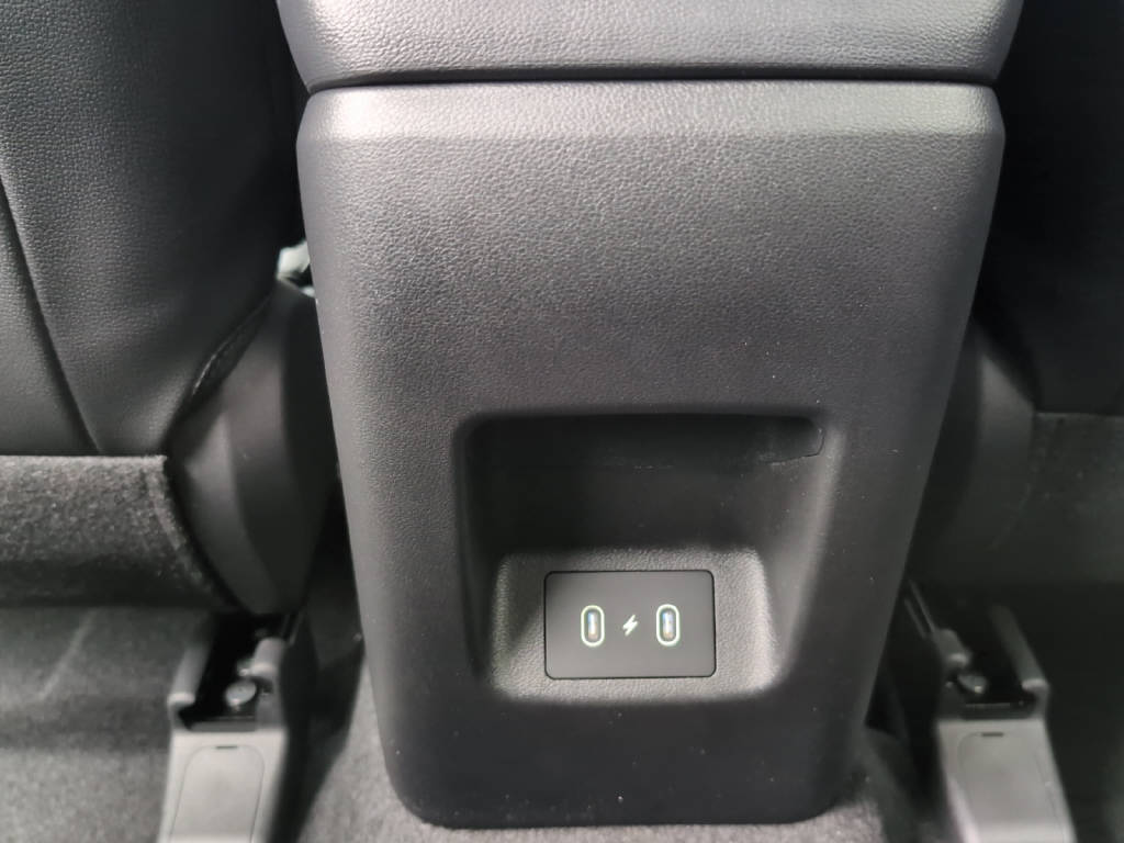 HYUNDAI TUCSON 1.6 T-GDi Hybrid Amplia 2WD-image-19