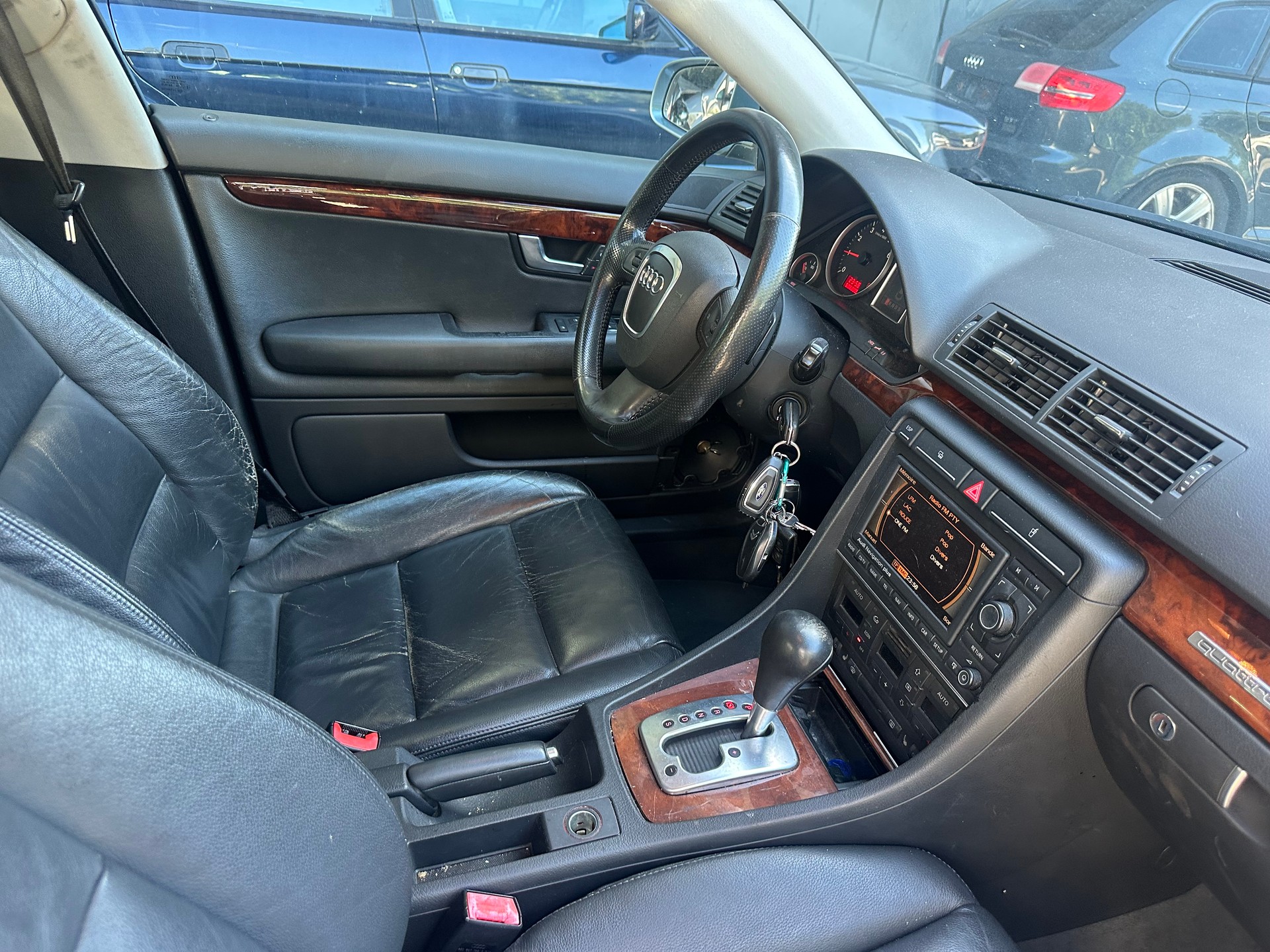 AUDI A4 Avant 2.0 TFSI multitronic-image-0