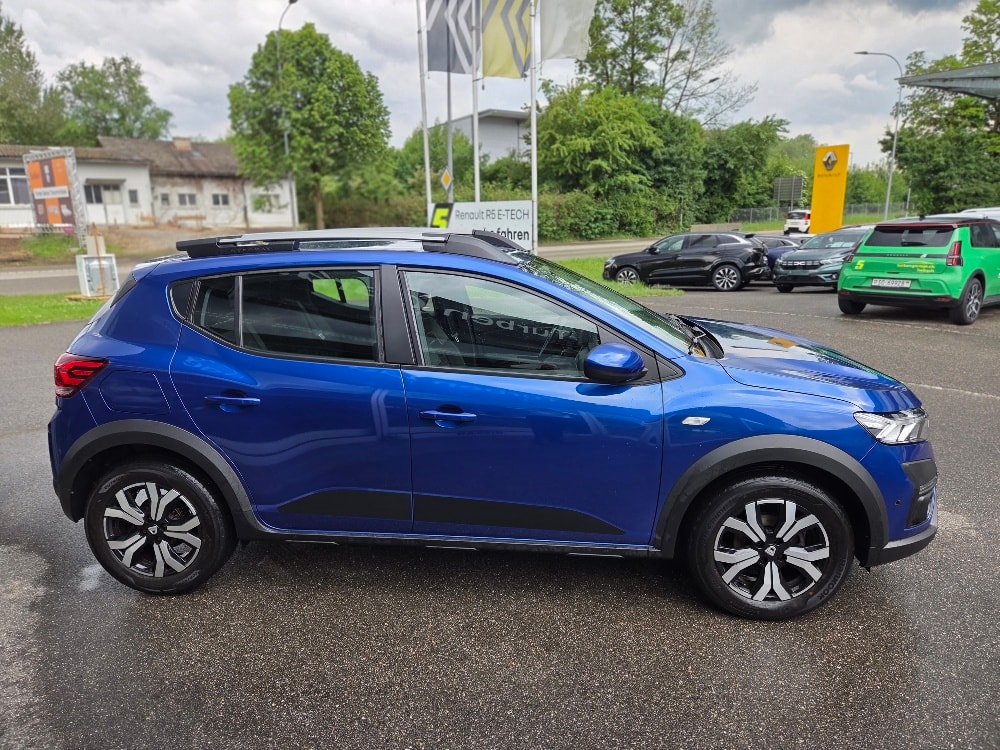 DACIA Sandero Stepway TCe 90 Comfort CVT-image-4