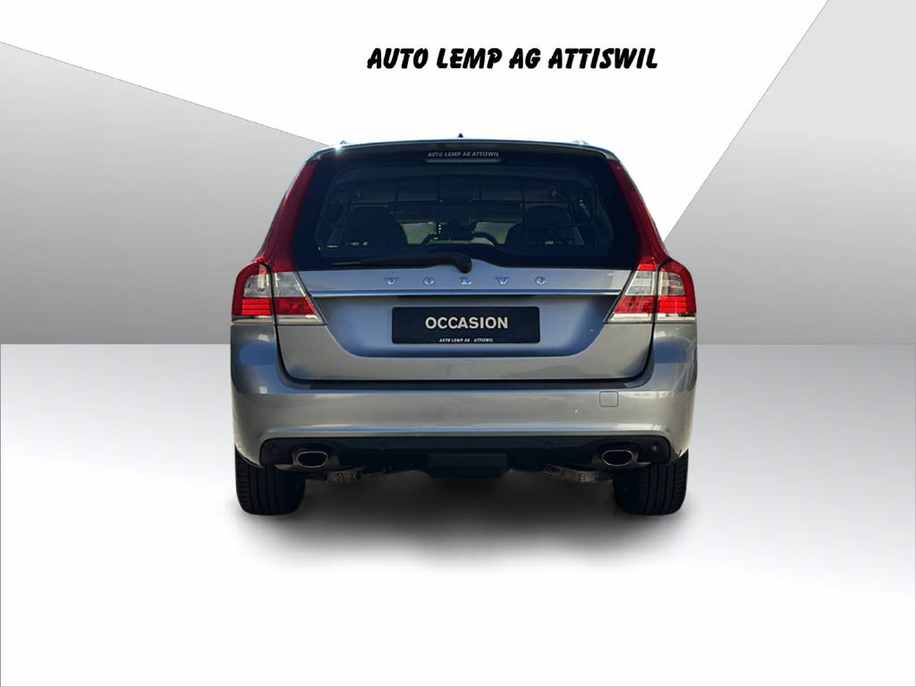 VOLVO V70 2.4 D5 Summum-image-6