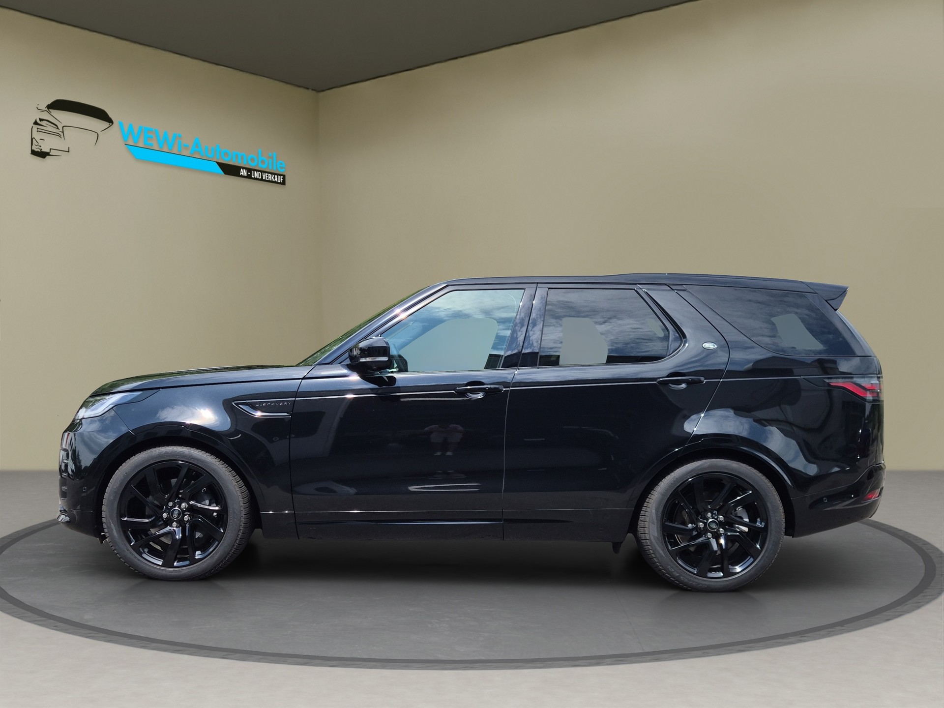 LAND ROVER Discovery 3.0 i6 360 R-Dynamic HSE AWD Automatic-image-1