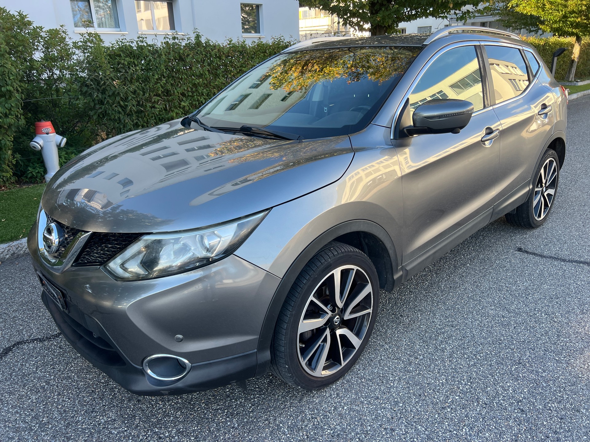NISSAN Qashqai 1.6 dCi 360° Xtronic CVT-image-0