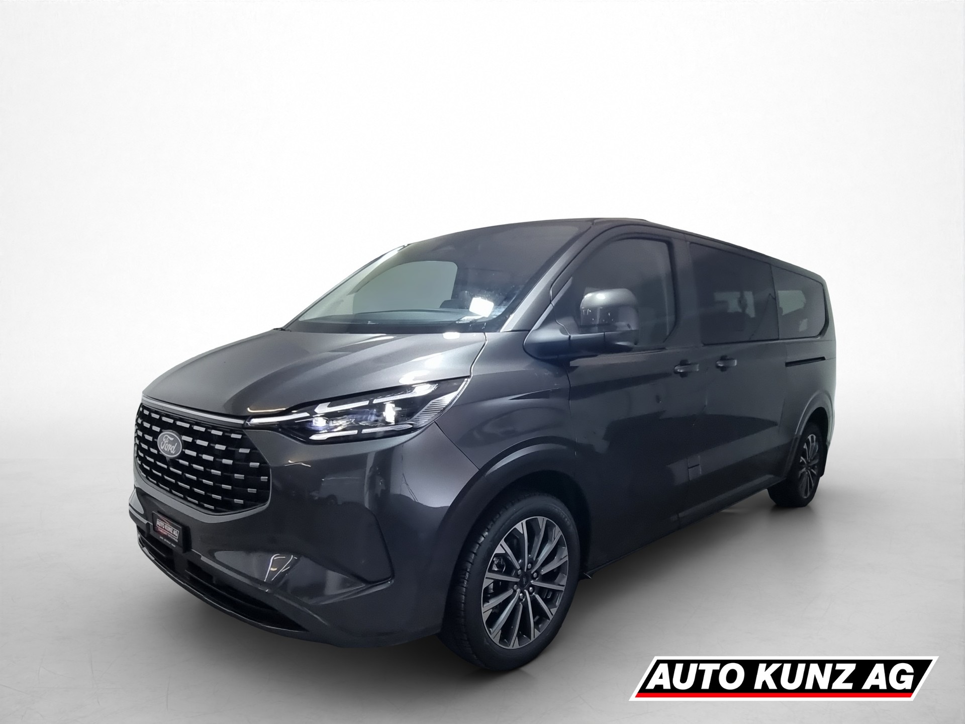 FORD Tourneo Custom Titanium X L2H1 8-Plätzer