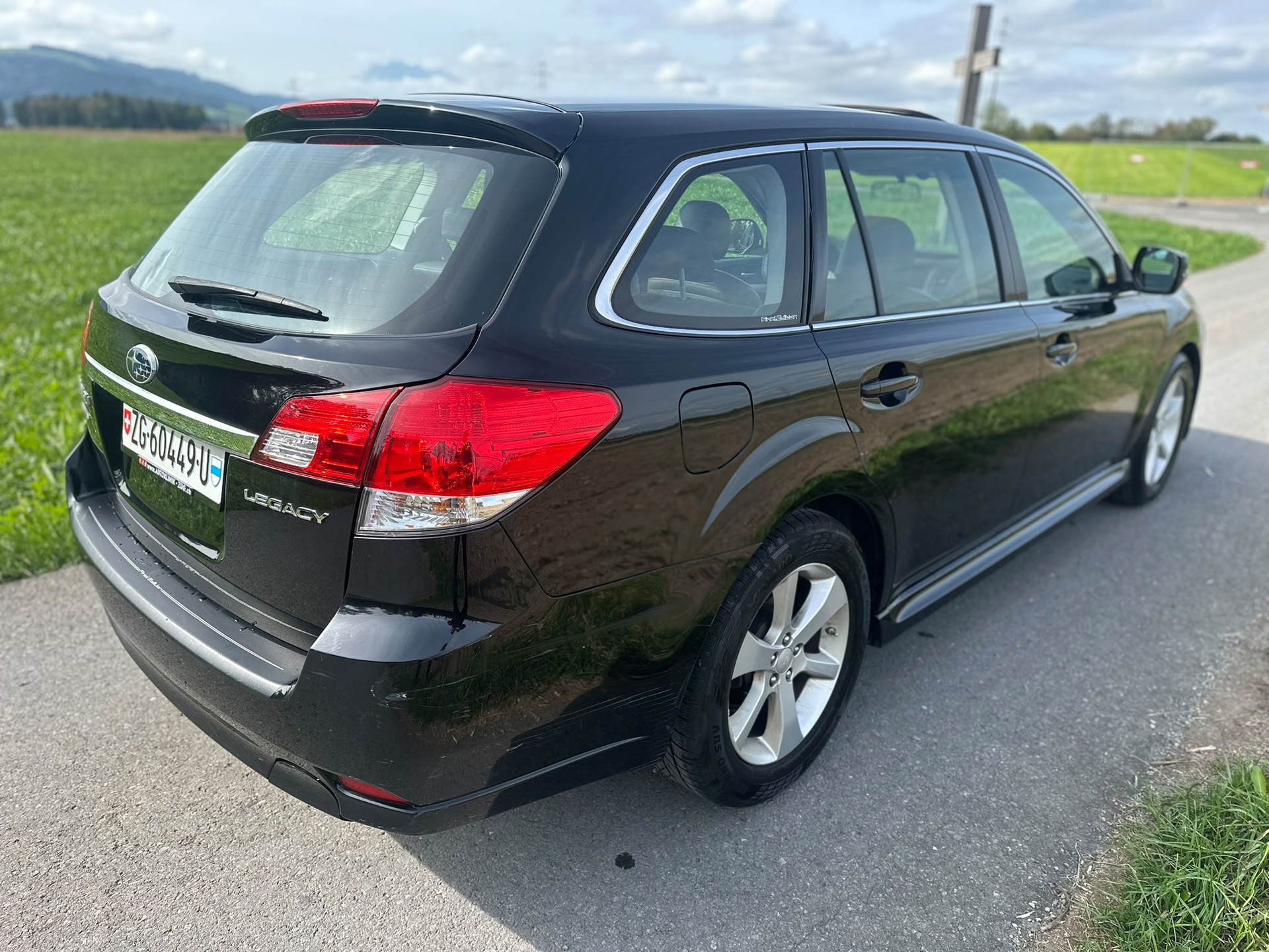 SUBARU Legacy 2.0i Final-Edition AWD Lineartronic-image-5