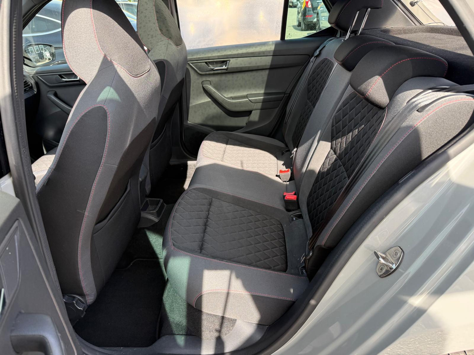 SKODA Fabia 1.0 TSI Monte Carlo DSG-image-15