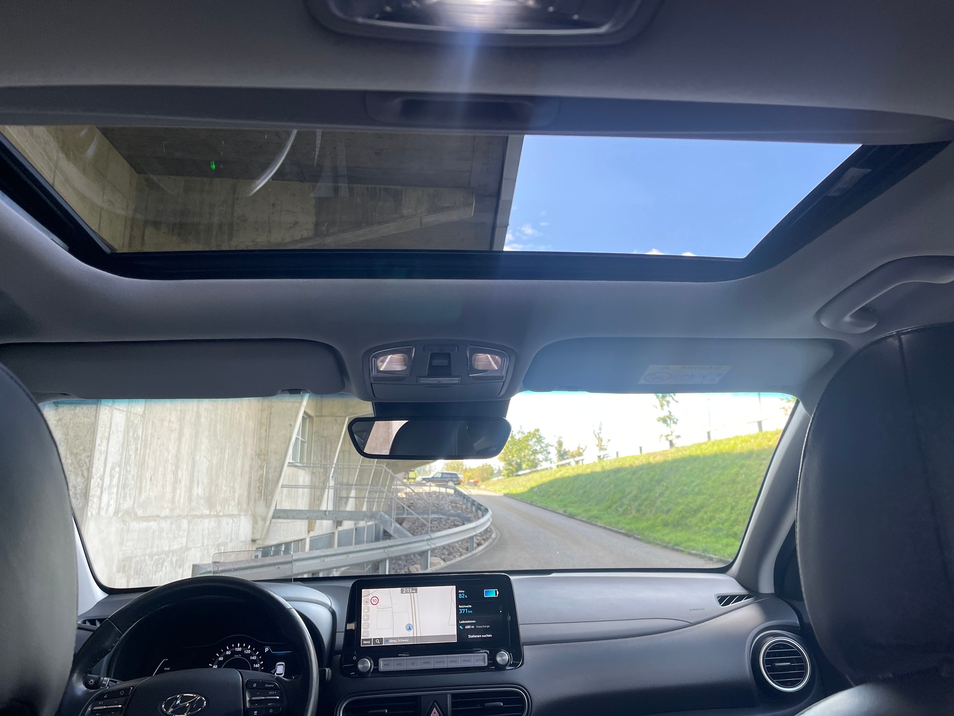 HYUNDAI Kona 64 kWh Electric Vertex-image-15