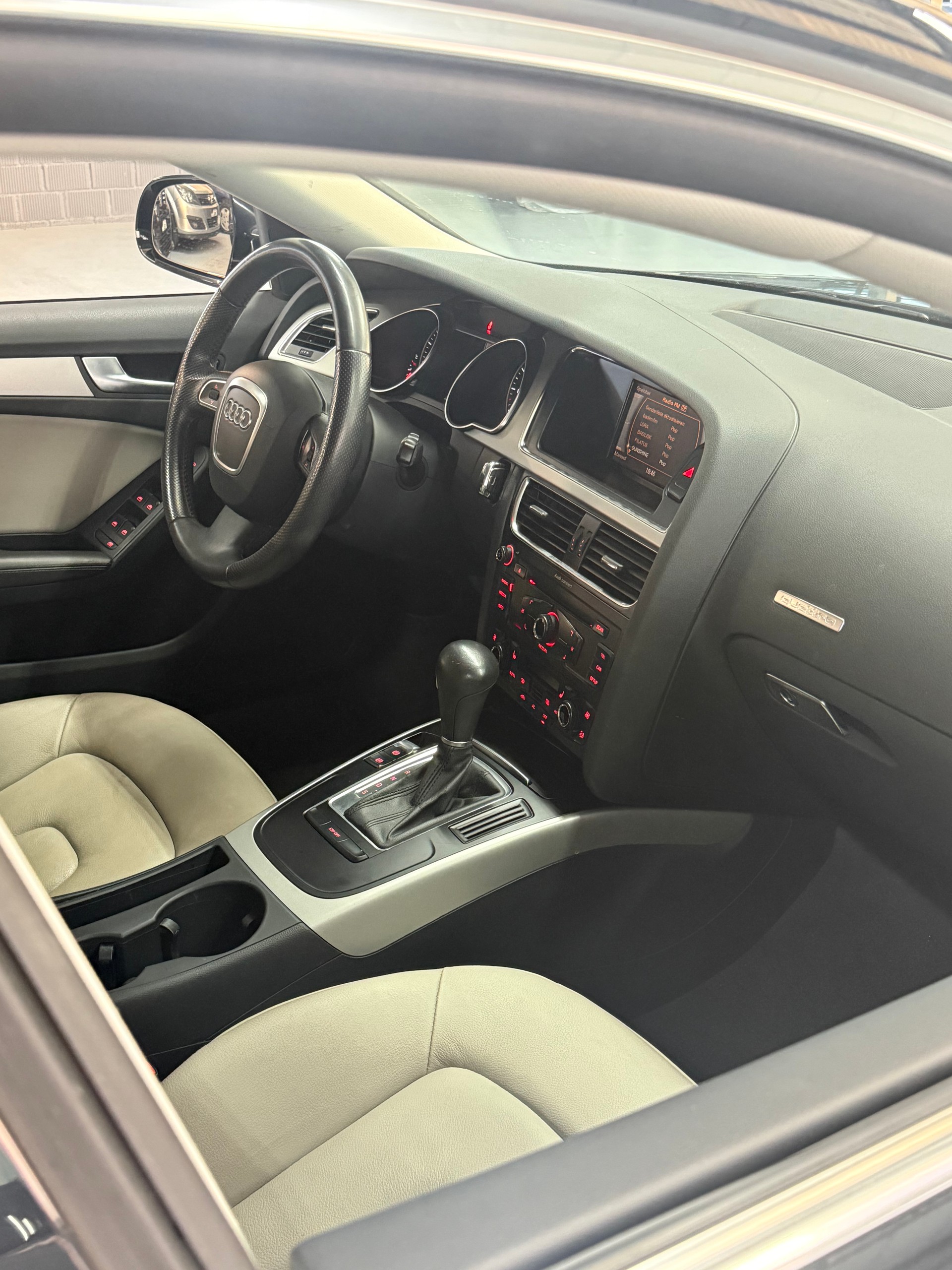 AUDI A5 Sportback 2.0 TFSI quattro S-tronic-image-6