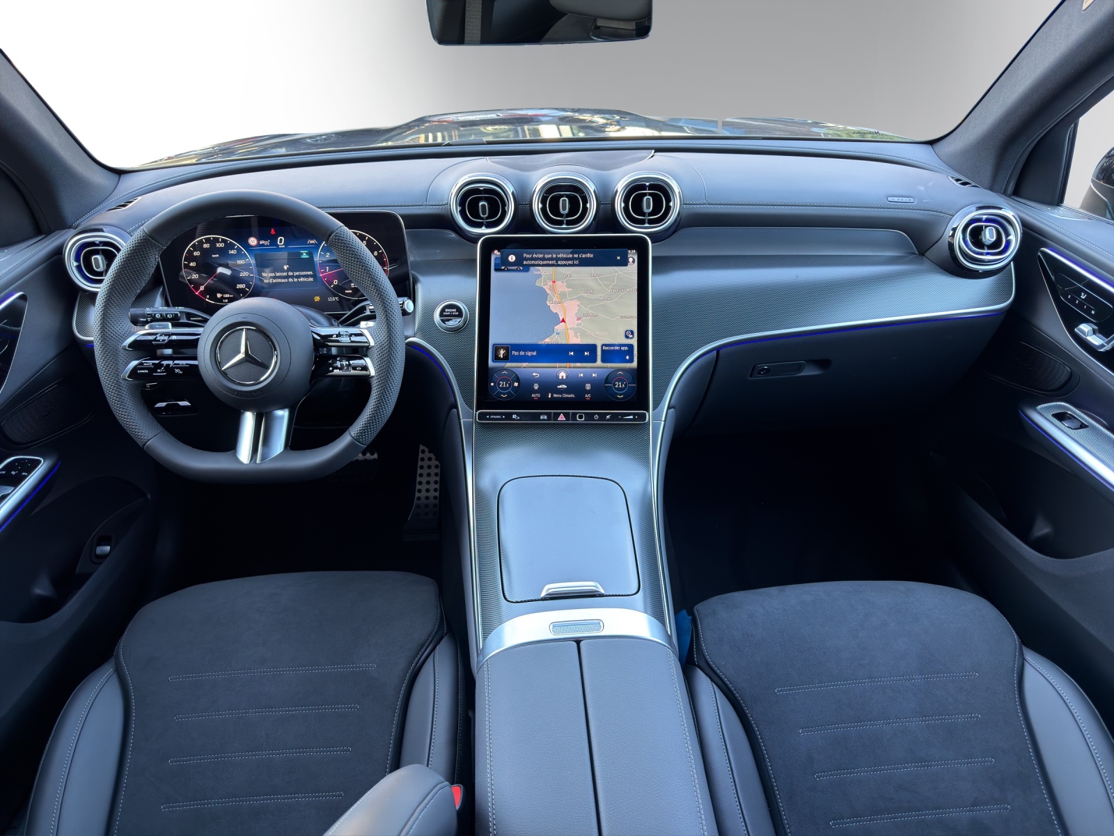 MERCEDES-BENZ GLC 200 4Matic 9G-Tronic-image-10