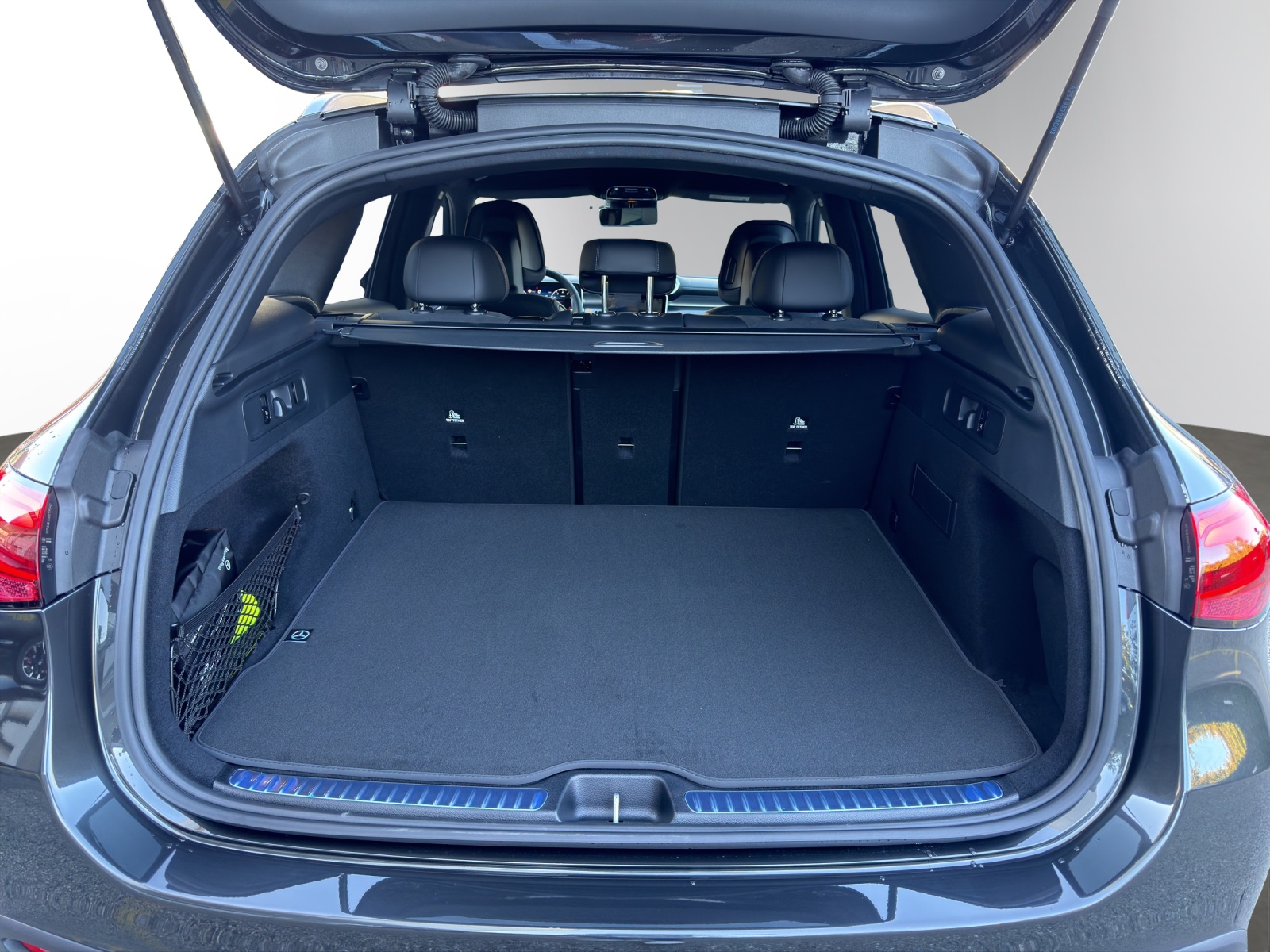 MERCEDES-BENZ GLC 200 4Matic 9G-Tronic-image-5