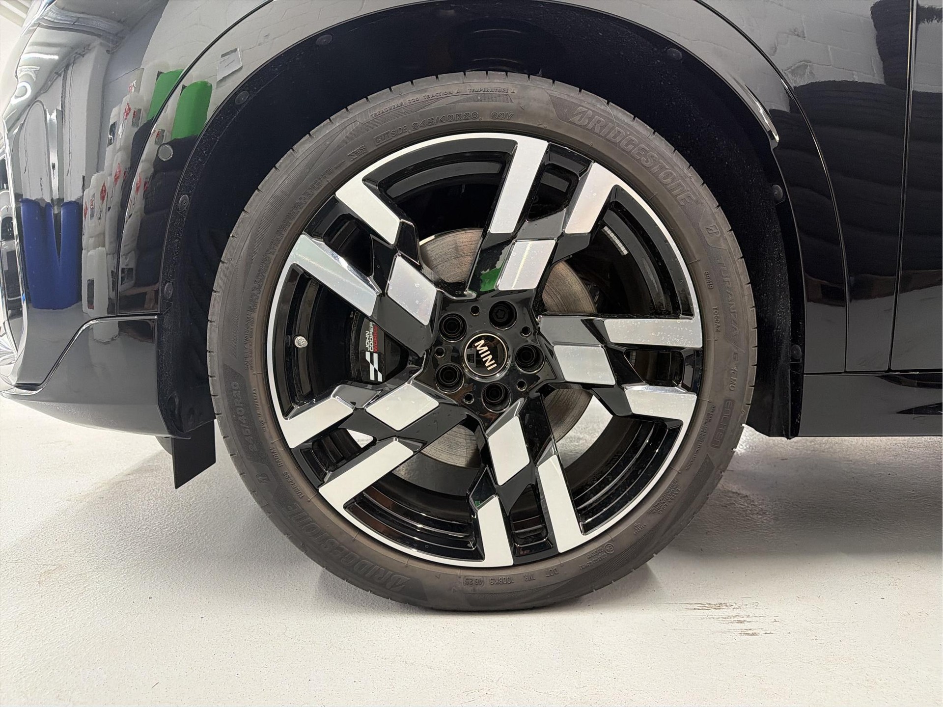 MINI Countryman SE ALL4-image-9