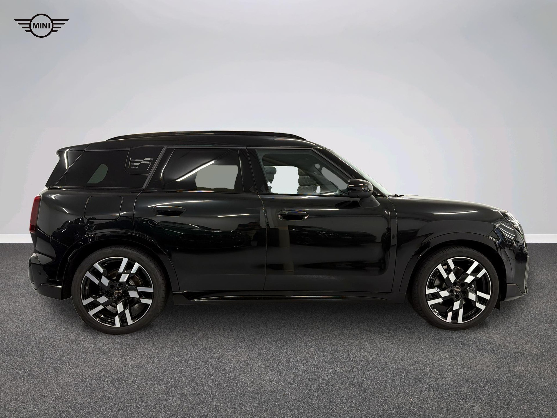 MINI Countryman SE ALL4-image-1
